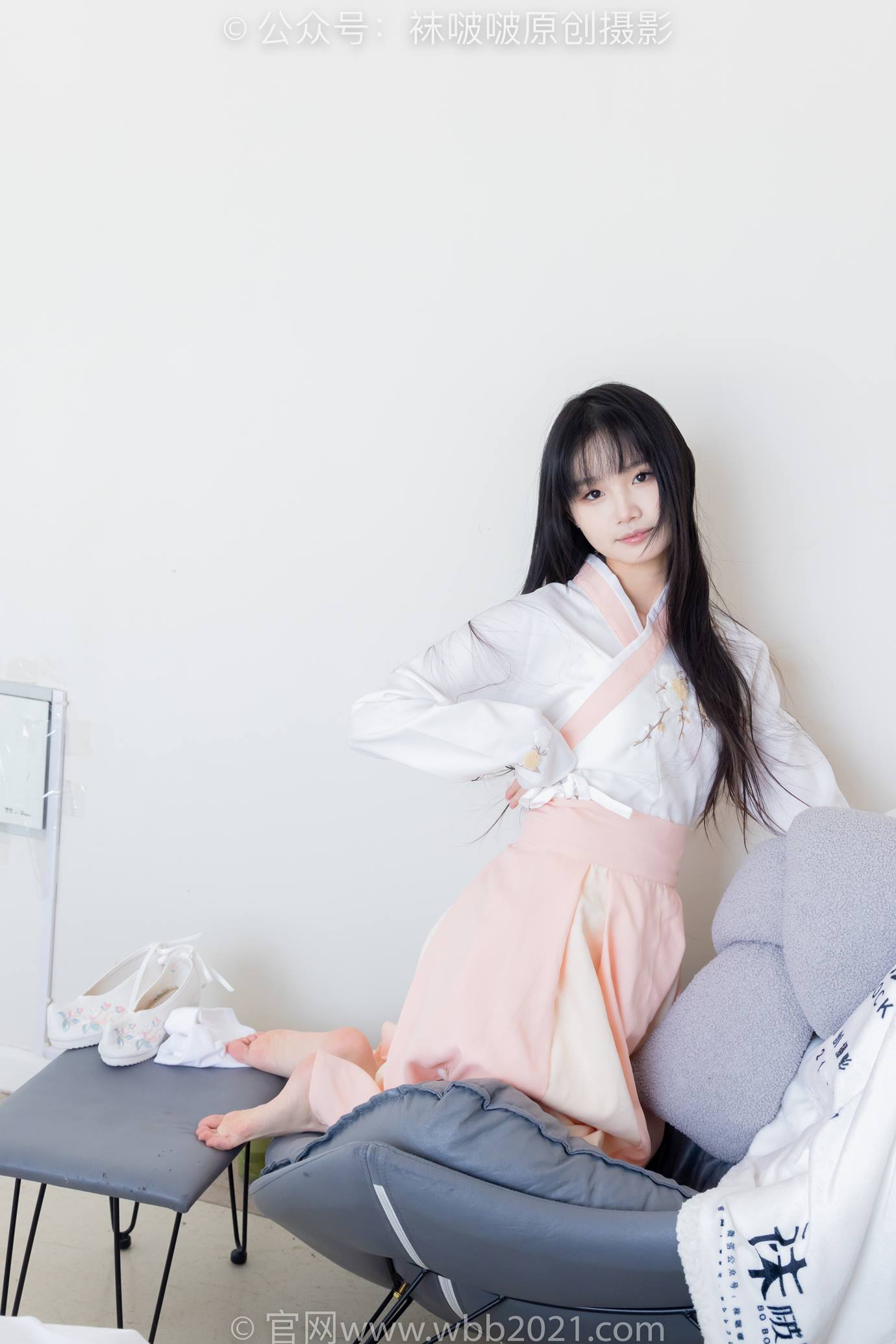 图片[131]-[BoBoSocks袜啵啵]NO.518 甜甜圈-平底鞋、白棉袜、裸足、汉服古装[150P] – 速更版-美库