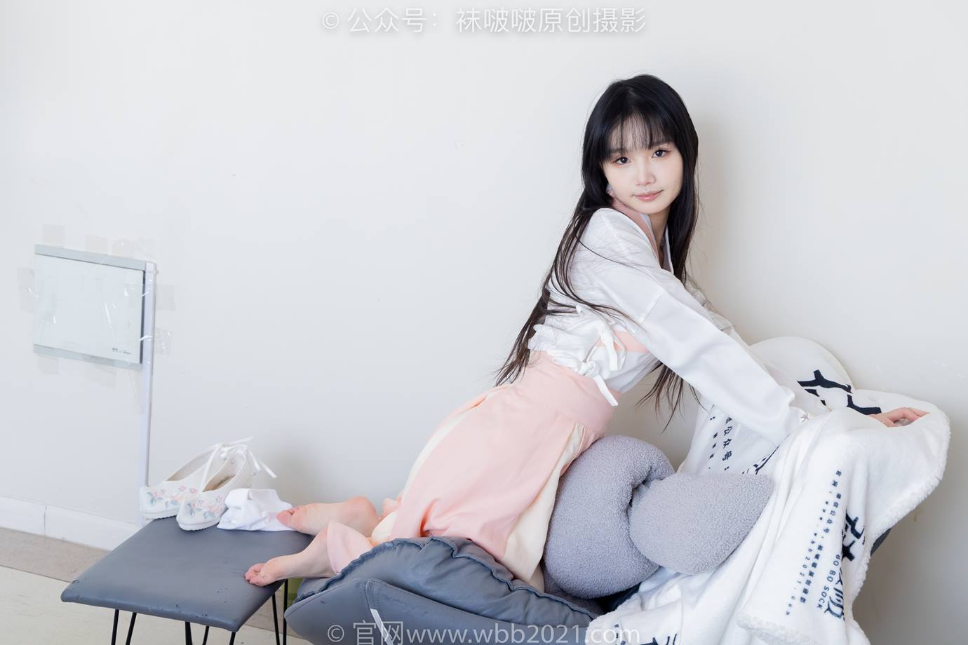 图片[133]-[BoBoSocks袜啵啵]NO.518 甜甜圈-平底鞋、白棉袜、裸足、汉服古装[150P] – 速更版-美库