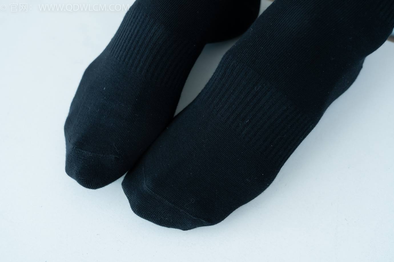 图片[149]-物恋传媒 NO.2290 茯苓-板鞋、皮鞋、白船袜、黑棉袜、皮筋绑脚老头乐挠脚剧情[150P] – 速更版-美库