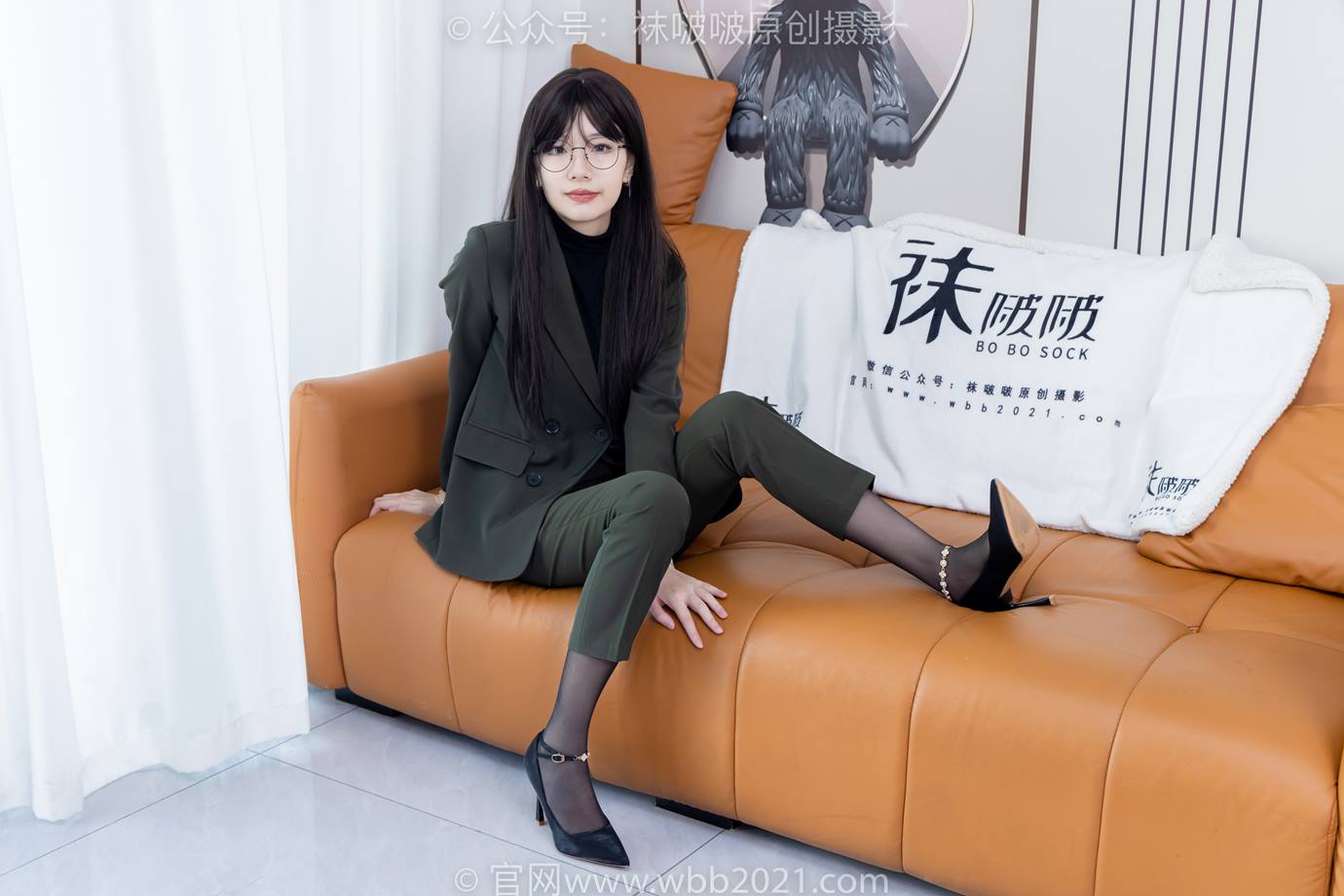 图片[15]-[BoBoSocks袜啵啵]NO.519 小甜豆 高跟鞋、薄黑丝、裸足、ol制服、裤里丝[100P] – 速更版-美库