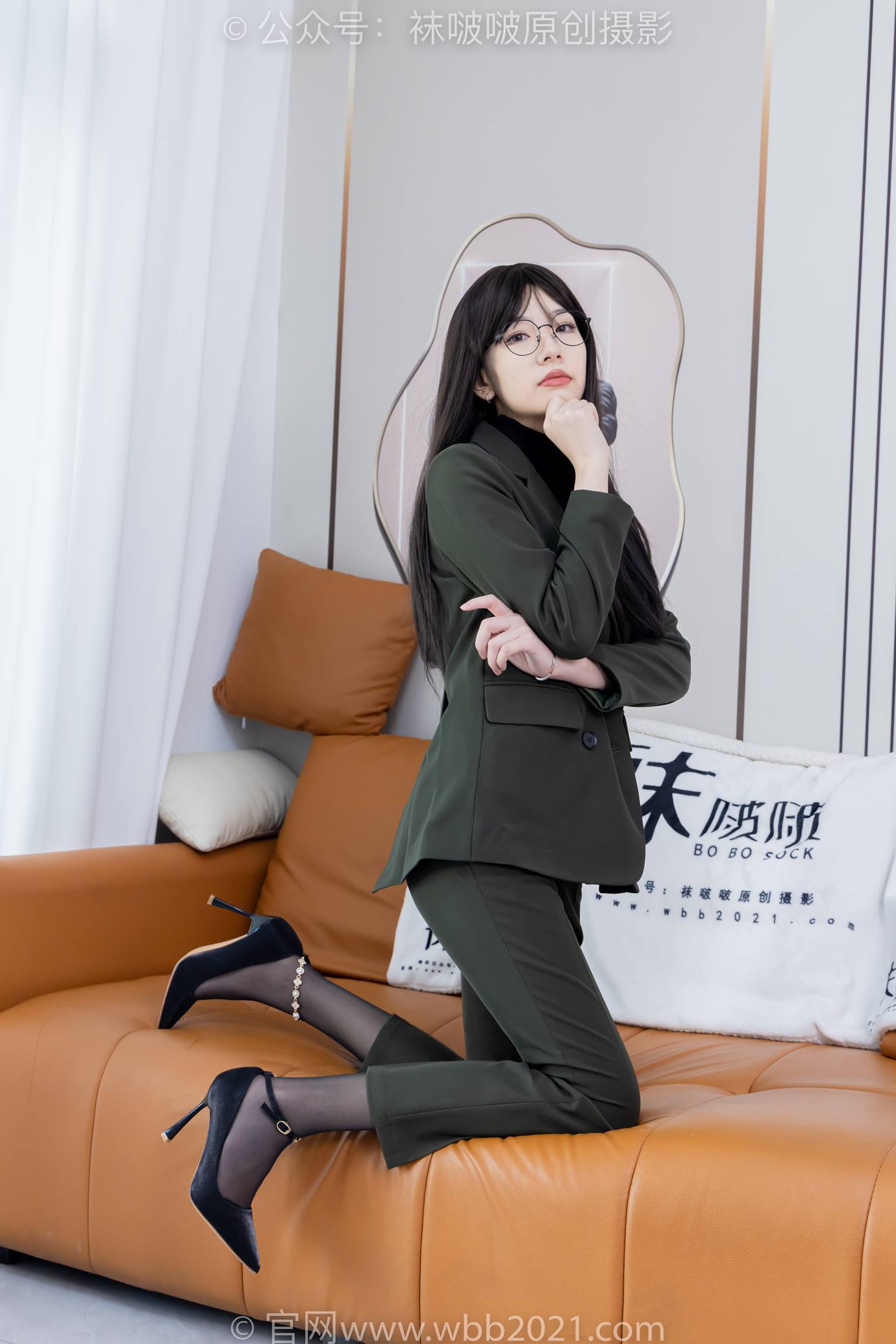 图片[22]-[BoBoSocks袜啵啵]NO.519 小甜豆 高跟鞋、薄黑丝、裸足、ol制服、裤里丝[100P] – 速更版-美库