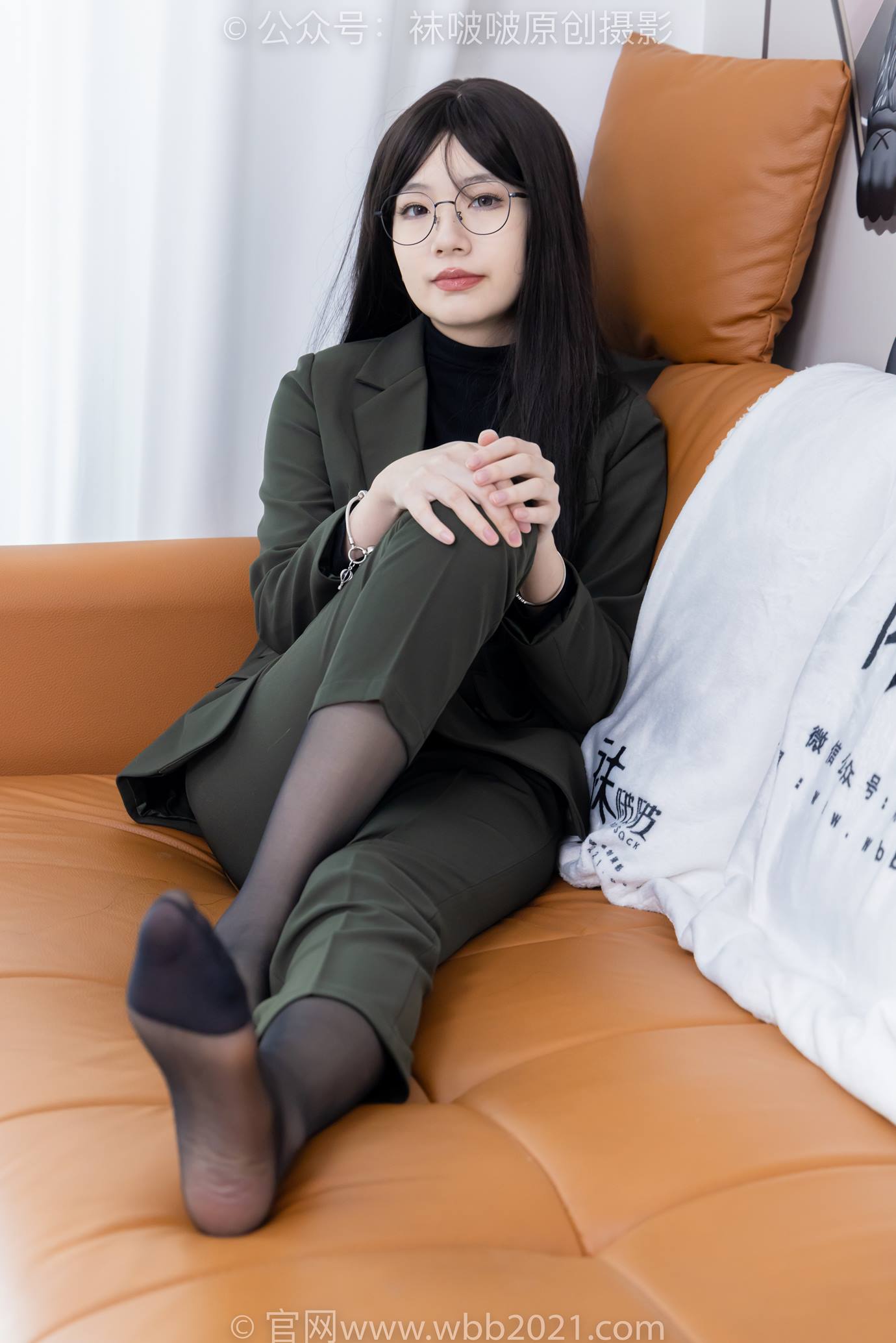 图片[30]-[BoBoSocks袜啵啵]NO.519 小甜豆 高跟鞋、薄黑丝、裸足、ol制服、裤里丝[100P] – 速更版-美库