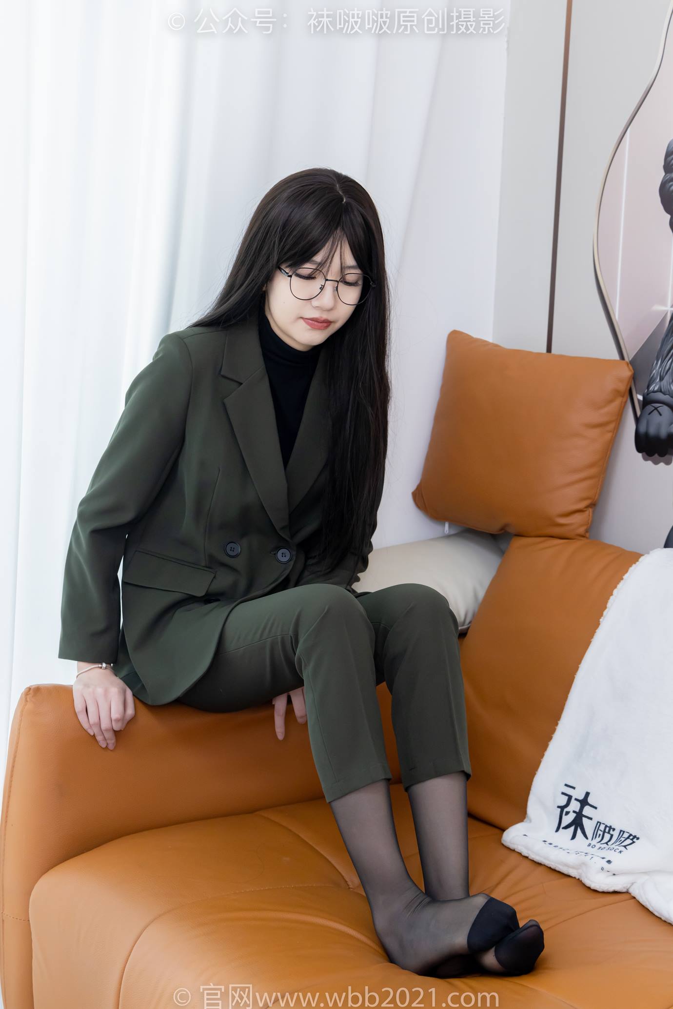 图片[51]-[BoBoSocks袜啵啵]NO.519 小甜豆 高跟鞋、薄黑丝、裸足、ol制服、裤里丝[100P] – 速更版-美库