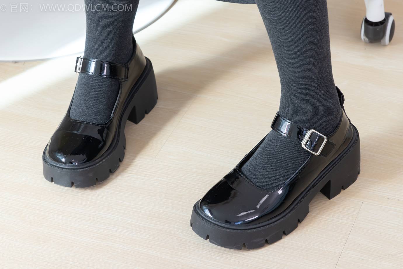 图片[20]-物恋传媒 NO.2291 岚岚-皮鞋、厚灰丝[130P] – 速更版-美库