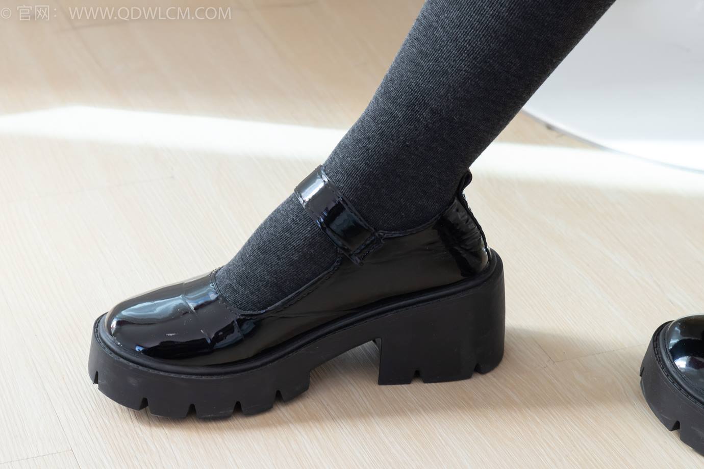 图片[21]-物恋传媒 NO.2291 岚岚-皮鞋、厚灰丝[130P] – 速更版-美库