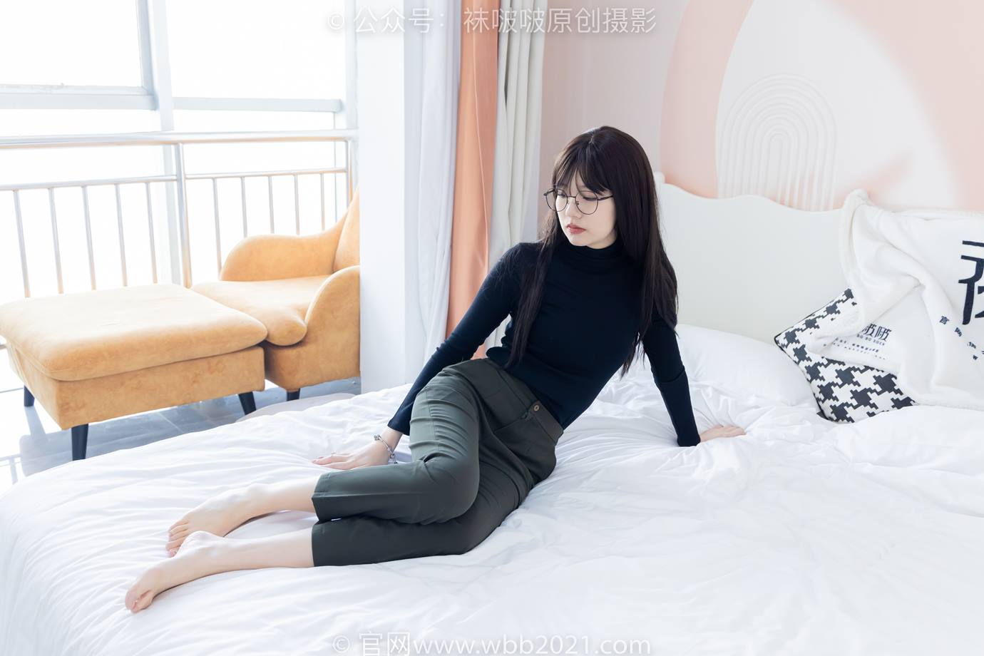 图片[70]-[BoBoSocks袜啵啵]NO.519 小甜豆 高跟鞋、薄黑丝、裸足、ol制服、裤里丝[100P] – 速更版-美库