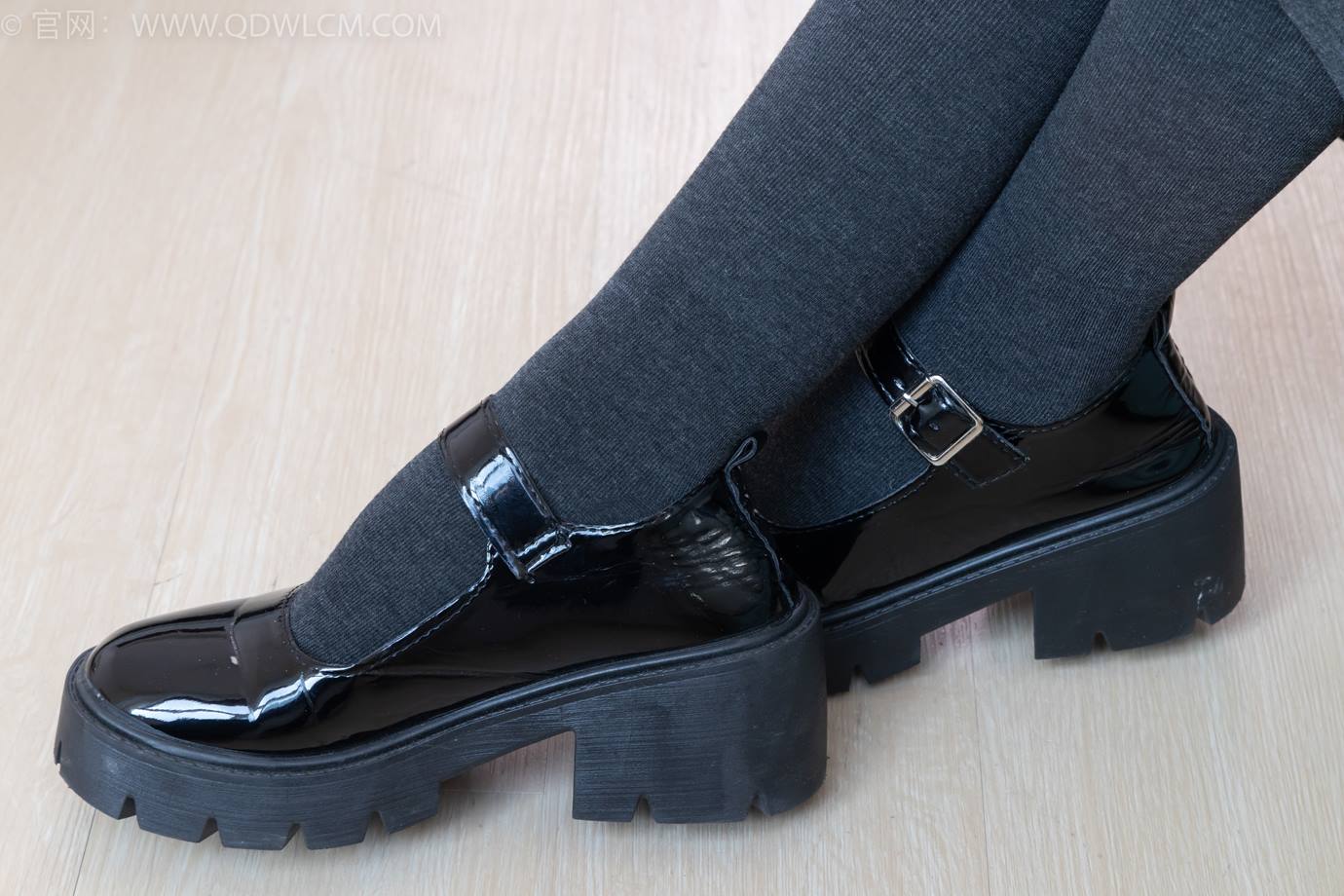 图片[33]-物恋传媒 NO.2291 岚岚-皮鞋、厚灰丝[130P] – 速更版-美库