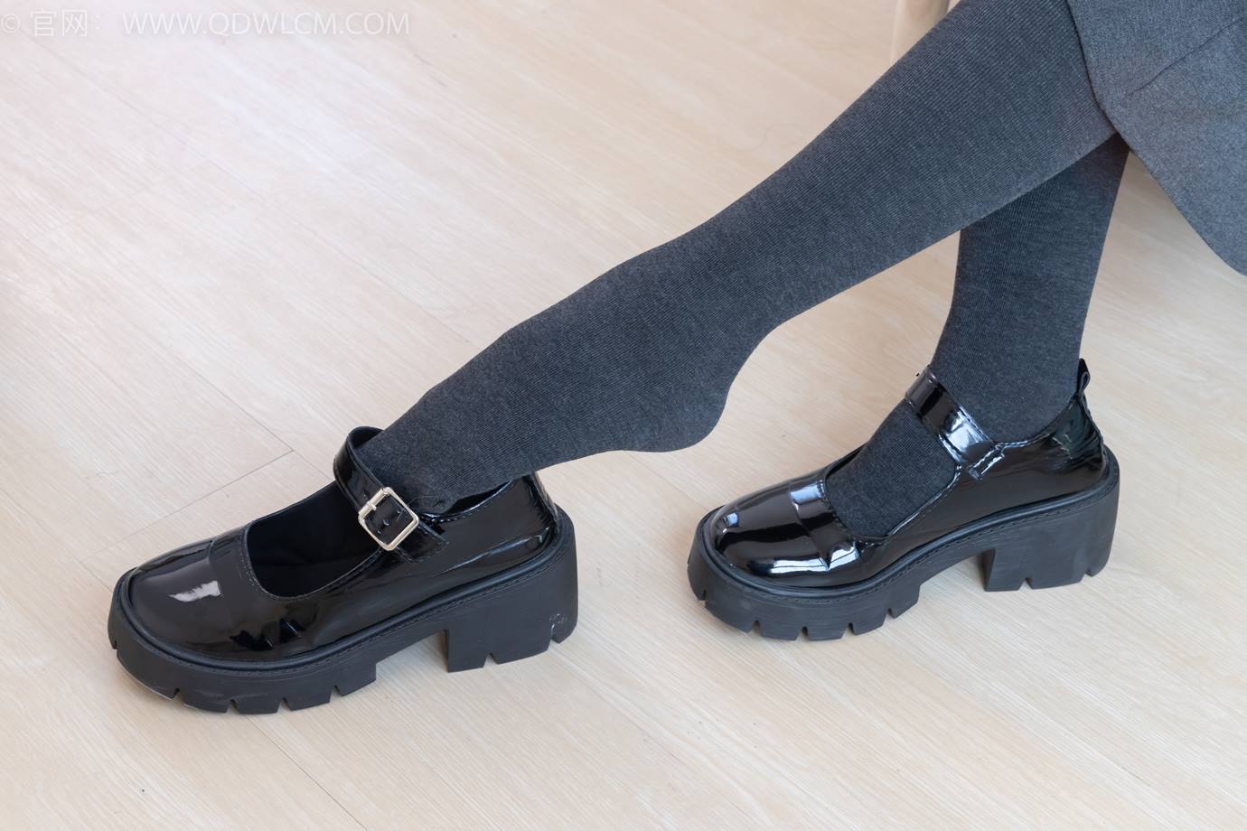 图片[34]-物恋传媒 NO.2291 岚岚-皮鞋、厚灰丝[130P] – 速更版-美库