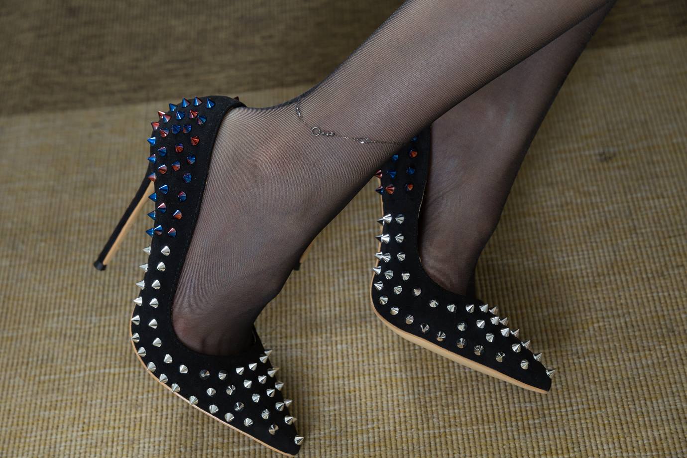 图片[21]-Sia不吃鱼  – 闪亮黑丝[118P] – 速更版-美库