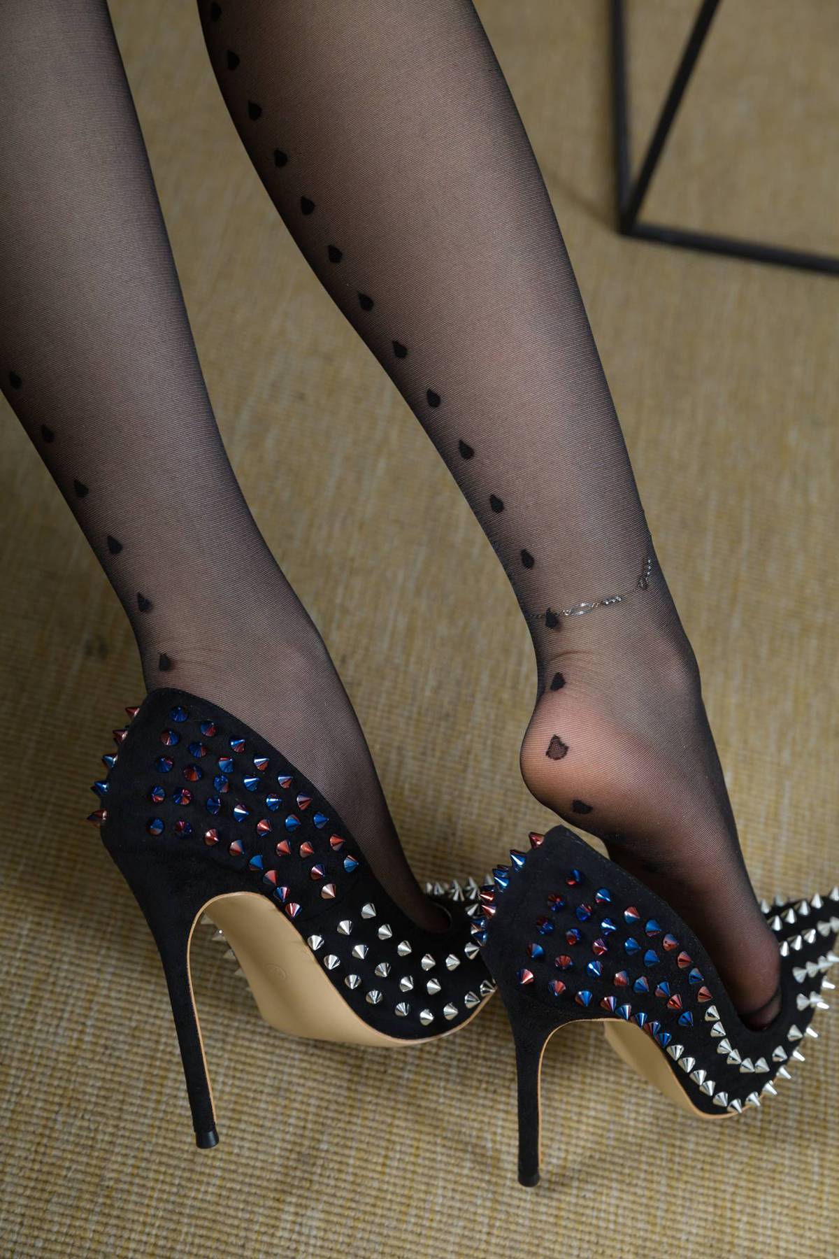 图片[25]-Sia不吃鱼  – 闪亮黑丝[118P] – 速更版-美库