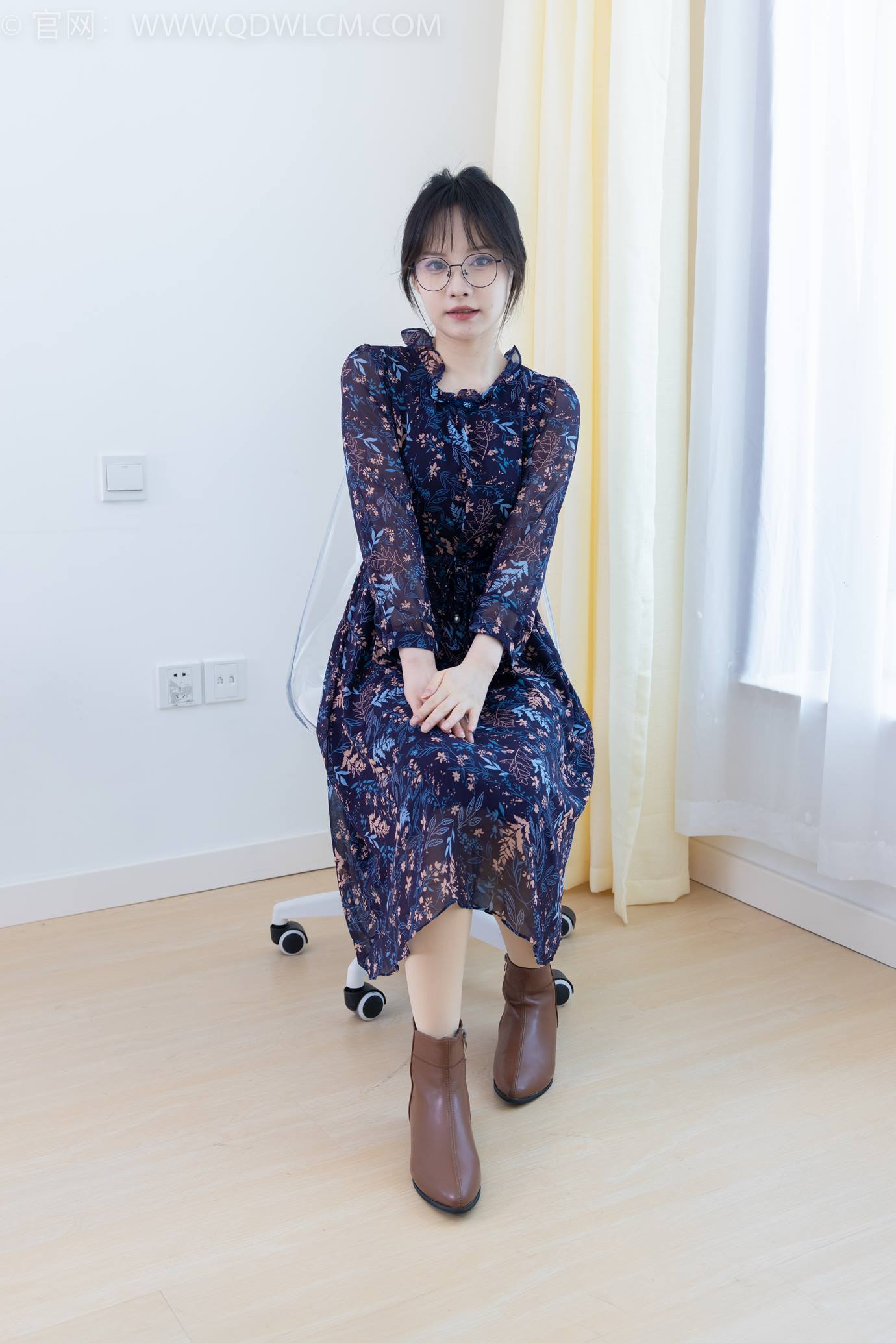 图片[14]-物恋传媒 NO.2292 小酒-短靴、厚肉丝、踩小蛋糕剧情[106P] – 速更版-美库