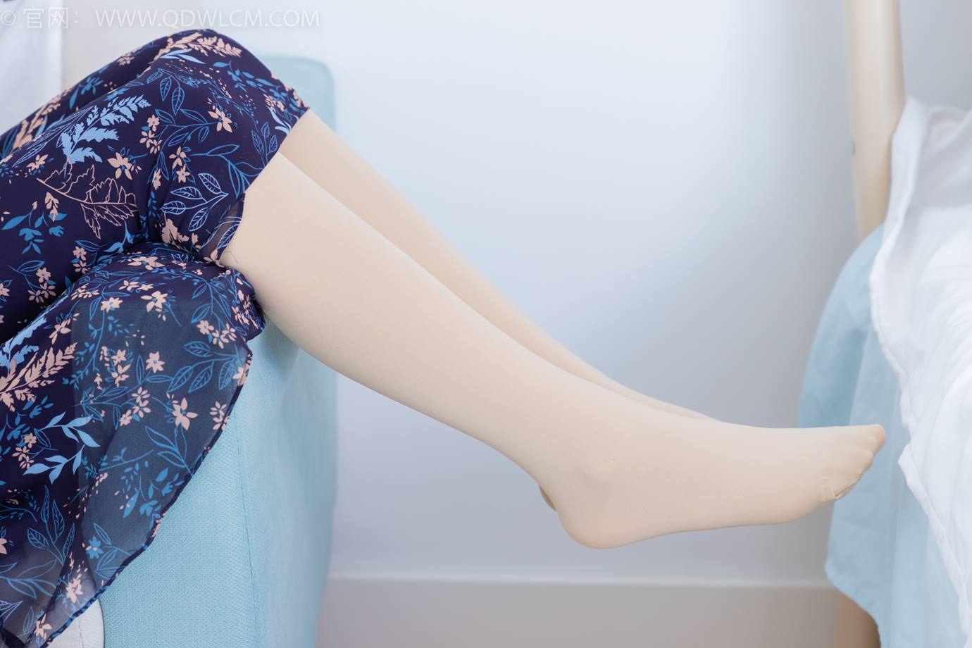 图片[31]-物恋传媒 NO.2292 小酒-短靴、厚肉丝、踩小蛋糕剧情[106P] – 速更版-美库