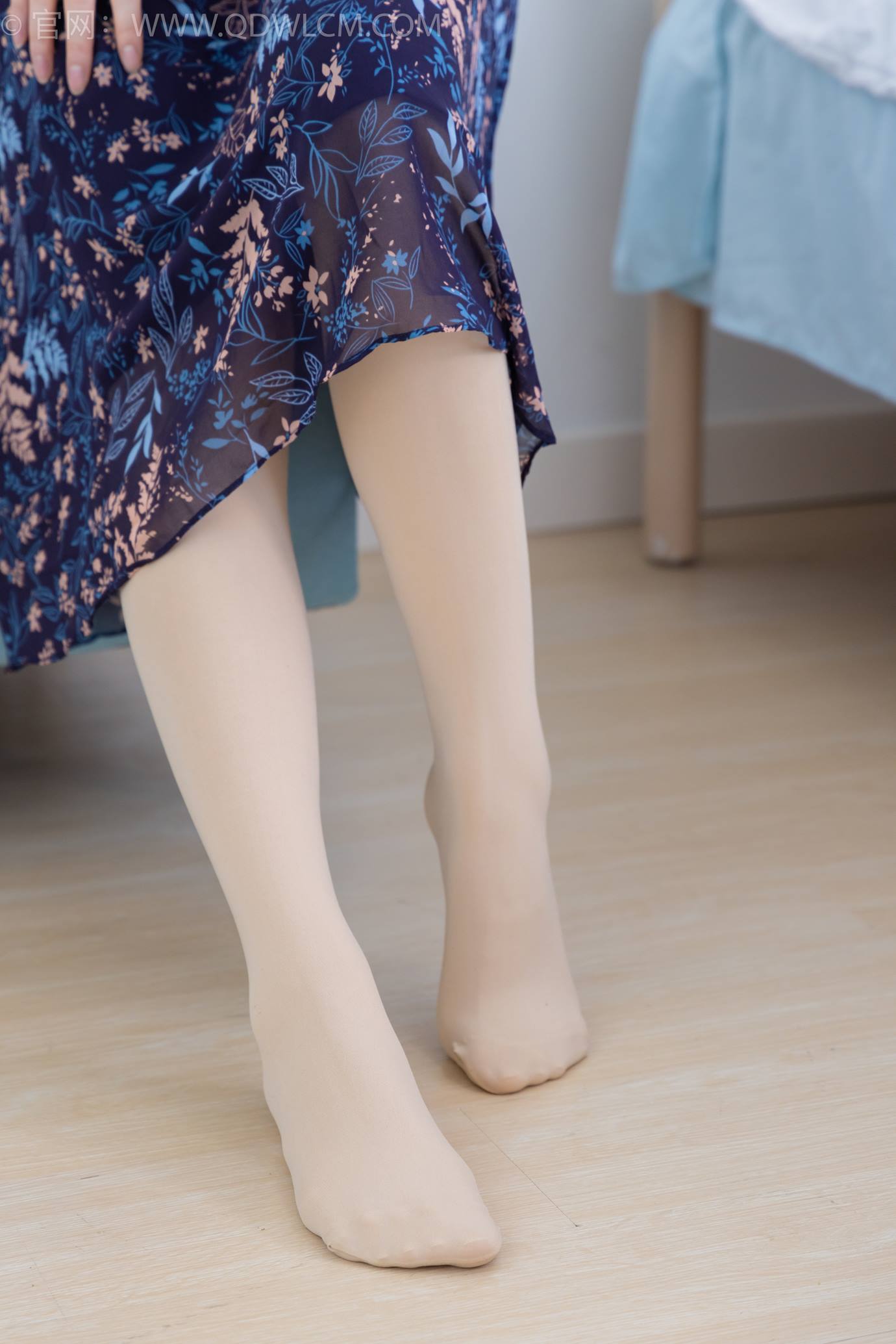 图片[41]-物恋传媒 NO.2292 小酒-短靴、厚肉丝、踩小蛋糕剧情[106P] – 速更版-美库