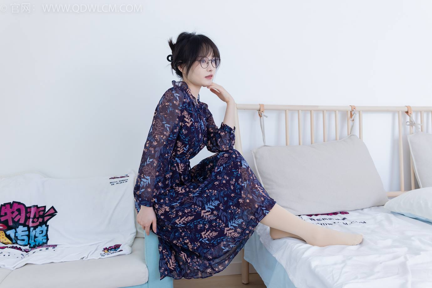 图片[45]-物恋传媒 NO.2292 小酒-短靴、厚肉丝、踩小蛋糕剧情[106P] – 速更版-美库