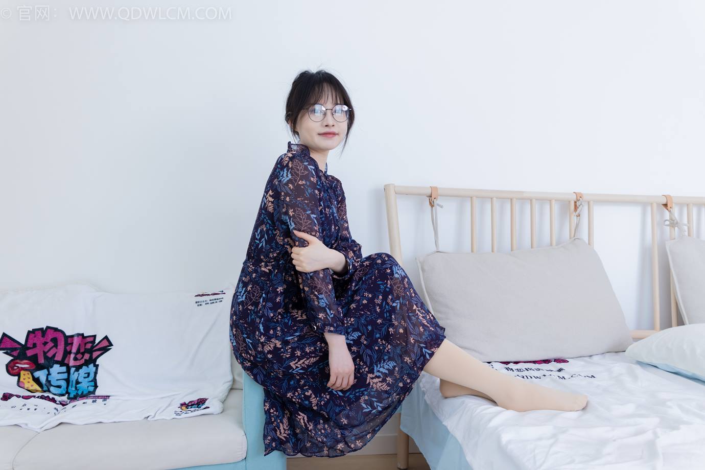 图片[46]-物恋传媒 NO.2292 小酒-短靴、厚肉丝、踩小蛋糕剧情[106P] – 速更版-美库