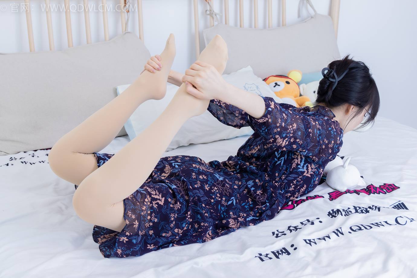 图片[90]-物恋传媒 NO.2292 小酒-短靴、厚肉丝、踩小蛋糕剧情[106P] – 速更版-美库