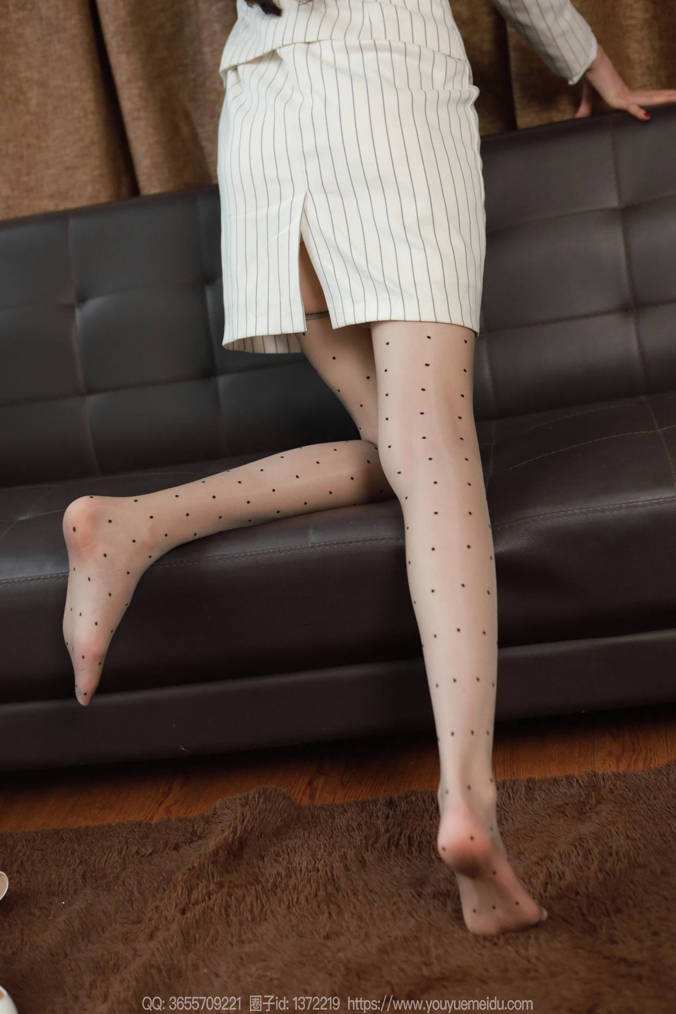 图片[22]-[IESS异思趣向] 2025.03.18 丝享家2004：团团《灰色波点（下）》[91P] – 速更版-美库