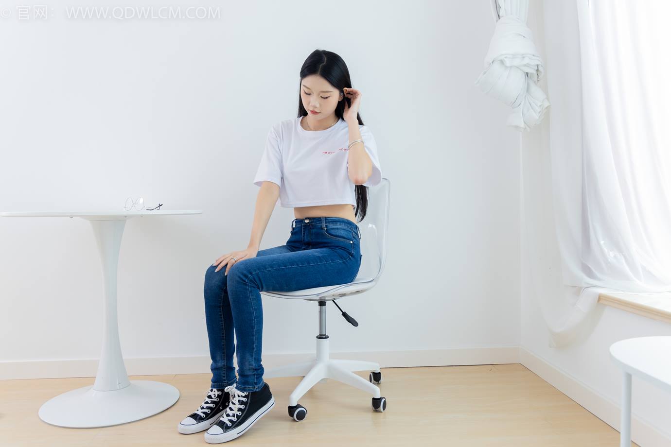 图片[20]-物恋传媒 NO.2293 小竹-匡威帆布鞋、粉色船袜、肚子疼揉肚子剧情[160P] – 速更版-美库