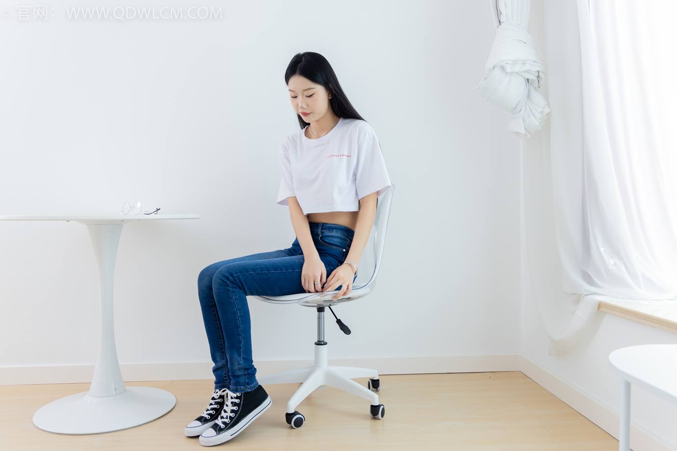 图片[22]-物恋传媒 NO.2293 小竹-匡威帆布鞋、粉色船袜、肚子疼揉肚子剧情[160P] – 速更版-美库