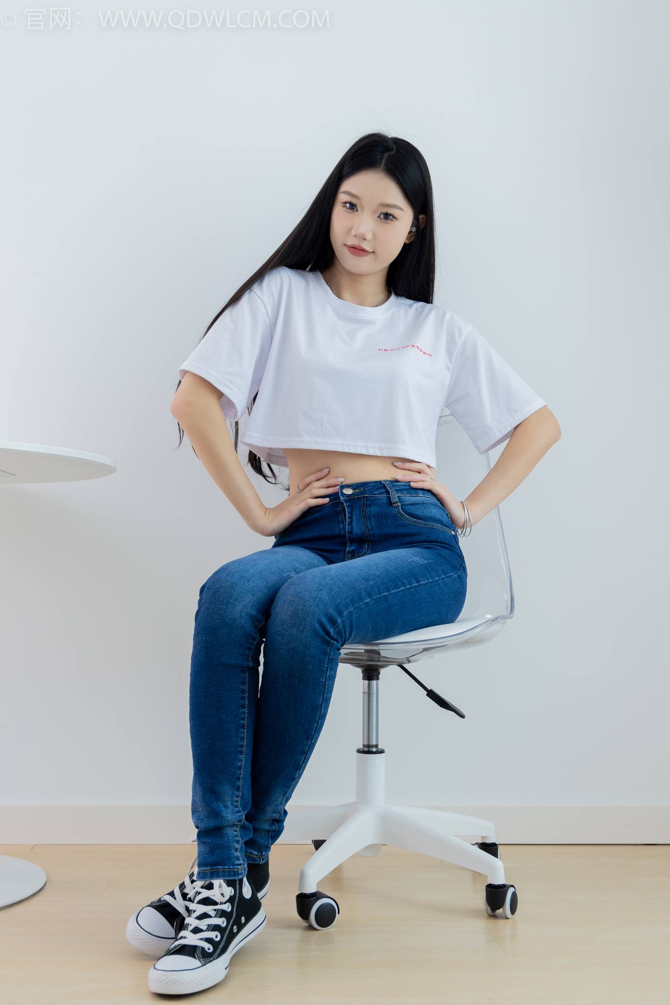 图片[26]-物恋传媒 NO.2293 小竹-匡威帆布鞋、粉色船袜、肚子疼揉肚子剧情[160P] – 速更版-美库