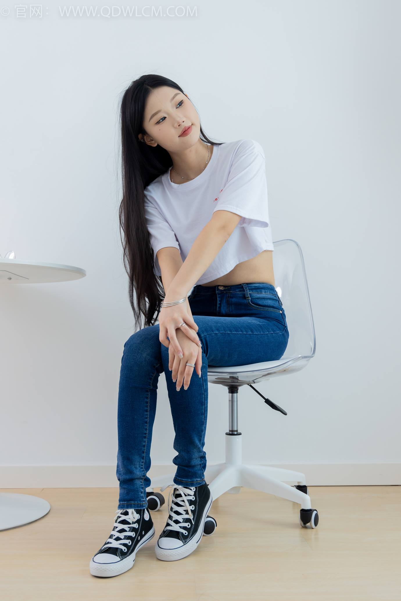 图片[28]-物恋传媒 NO.2293 小竹-匡威帆布鞋、粉色船袜、肚子疼揉肚子剧情[160P] – 速更版-美库