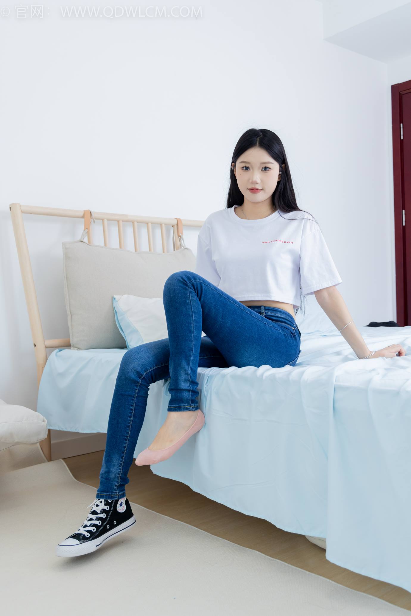 图片[65]-物恋传媒 NO.2293 小竹-匡威帆布鞋、粉色船袜、肚子疼揉肚子剧情[160P] – 速更版-美库