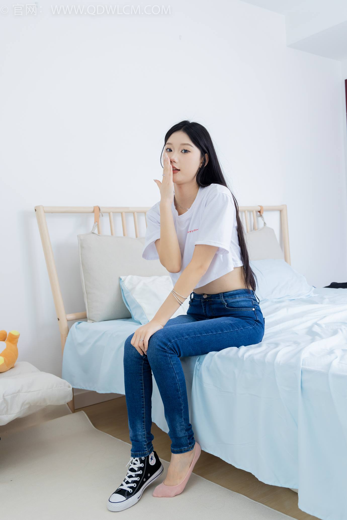 图片[68]-物恋传媒 NO.2293 小竹-匡威帆布鞋、粉色船袜、肚子疼揉肚子剧情[160P] – 速更版-美库