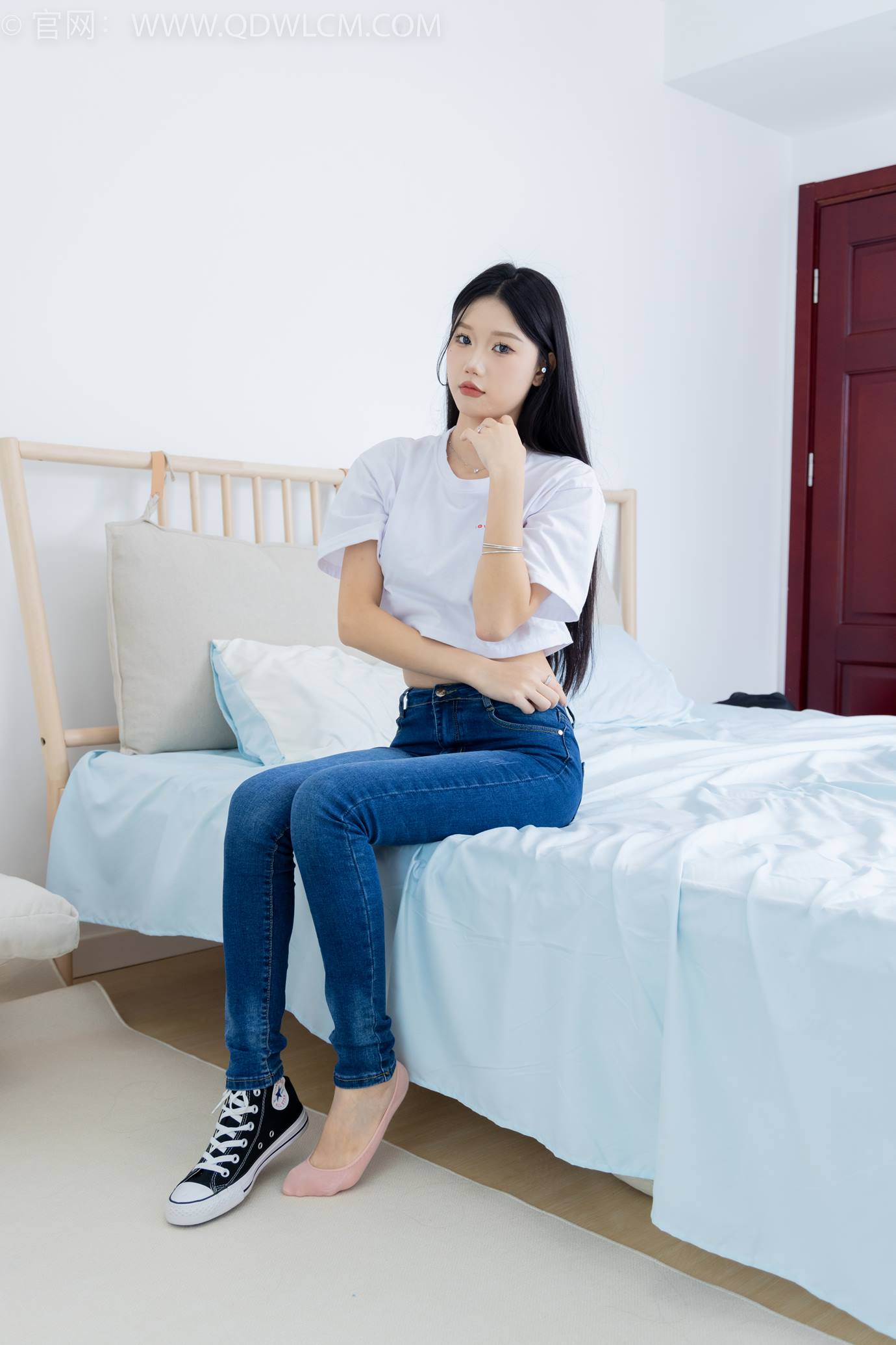 图片[71]-物恋传媒 NO.2293 小竹-匡威帆布鞋、粉色船袜、肚子疼揉肚子剧情[160P] – 速更版-美库