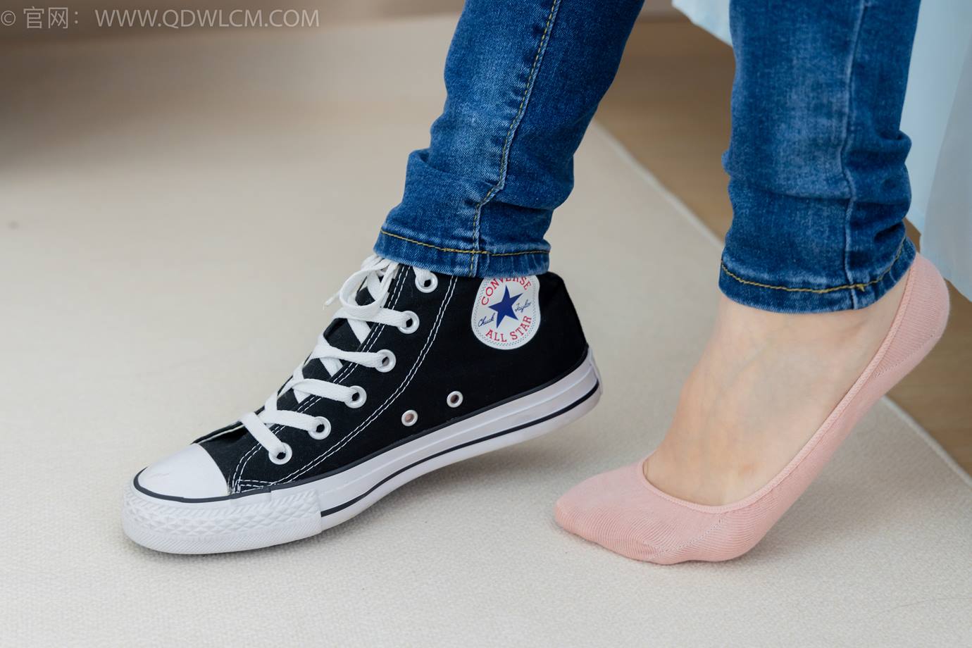 图片[79]-物恋传媒 NO.2293 小竹-匡威帆布鞋、粉色船袜、肚子疼揉肚子剧情[160P] – 速更版-美库