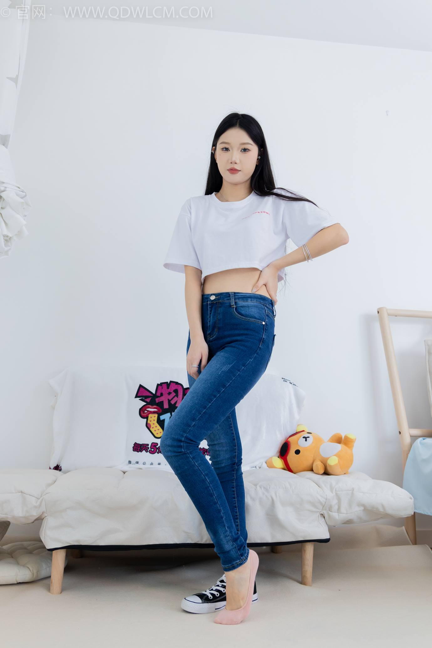 图片[81]-物恋传媒 NO.2293 小竹-匡威帆布鞋、粉色船袜、肚子疼揉肚子剧情[160P] – 速更版-美库