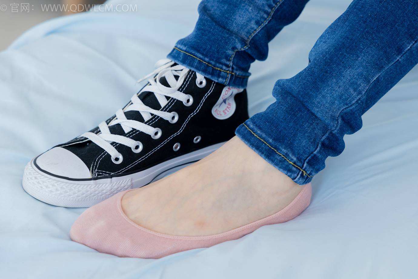 图片[94]-物恋传媒 NO.2293 小竹-匡威帆布鞋、粉色船袜、肚子疼揉肚子剧情[160P] – 速更版-美库