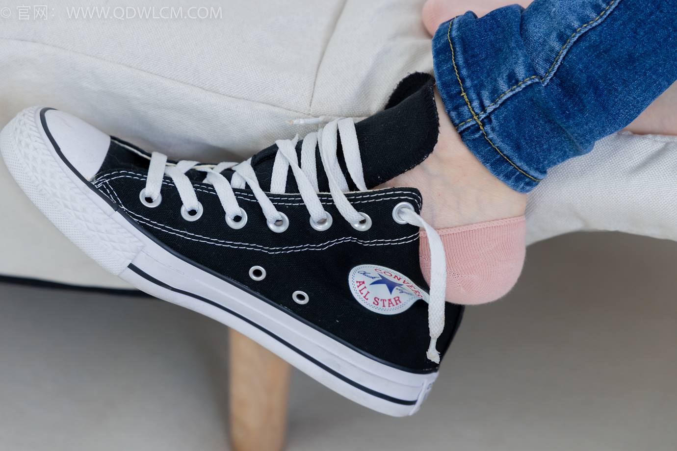 图片[106]-物恋传媒 NO.2293 小竹-匡威帆布鞋、粉色船袜、肚子疼揉肚子剧情[160P] – 速更版-美库