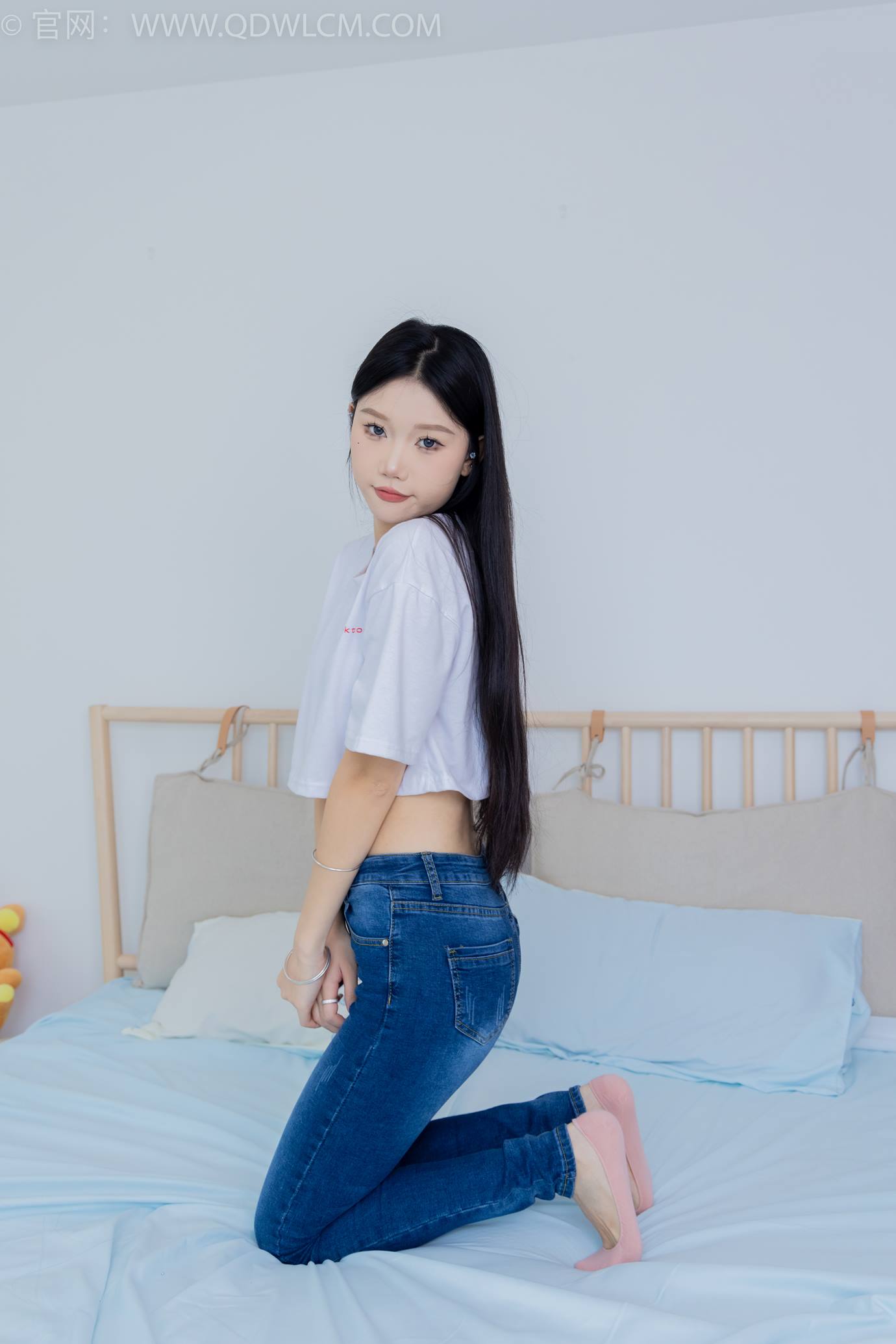 图片[119]-物恋传媒 NO.2293 小竹-匡威帆布鞋、粉色船袜、肚子疼揉肚子剧情[160P] – 速更版-美库