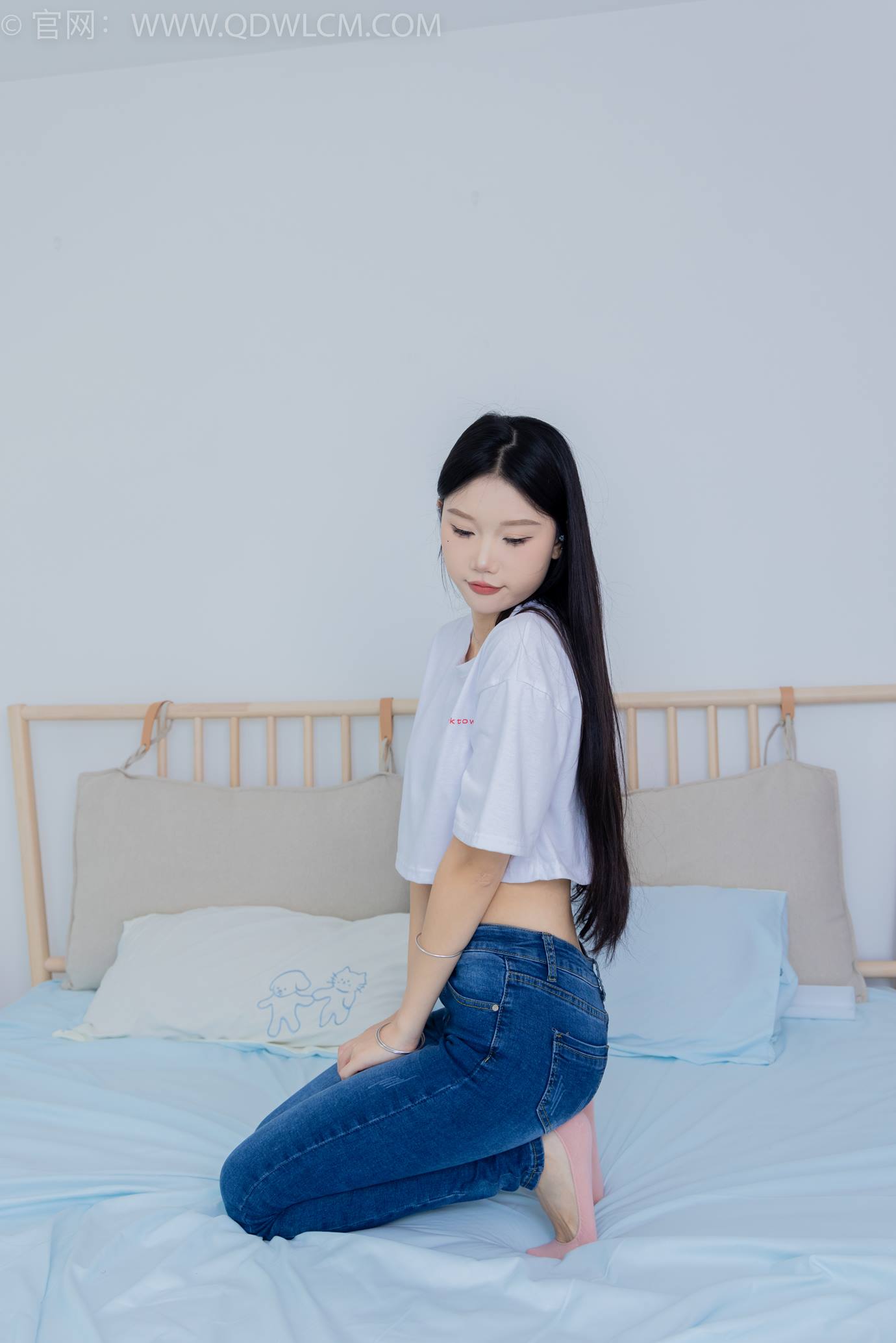 图片[120]-物恋传媒 NO.2293 小竹-匡威帆布鞋、粉色船袜、肚子疼揉肚子剧情[160P] – 速更版-美库