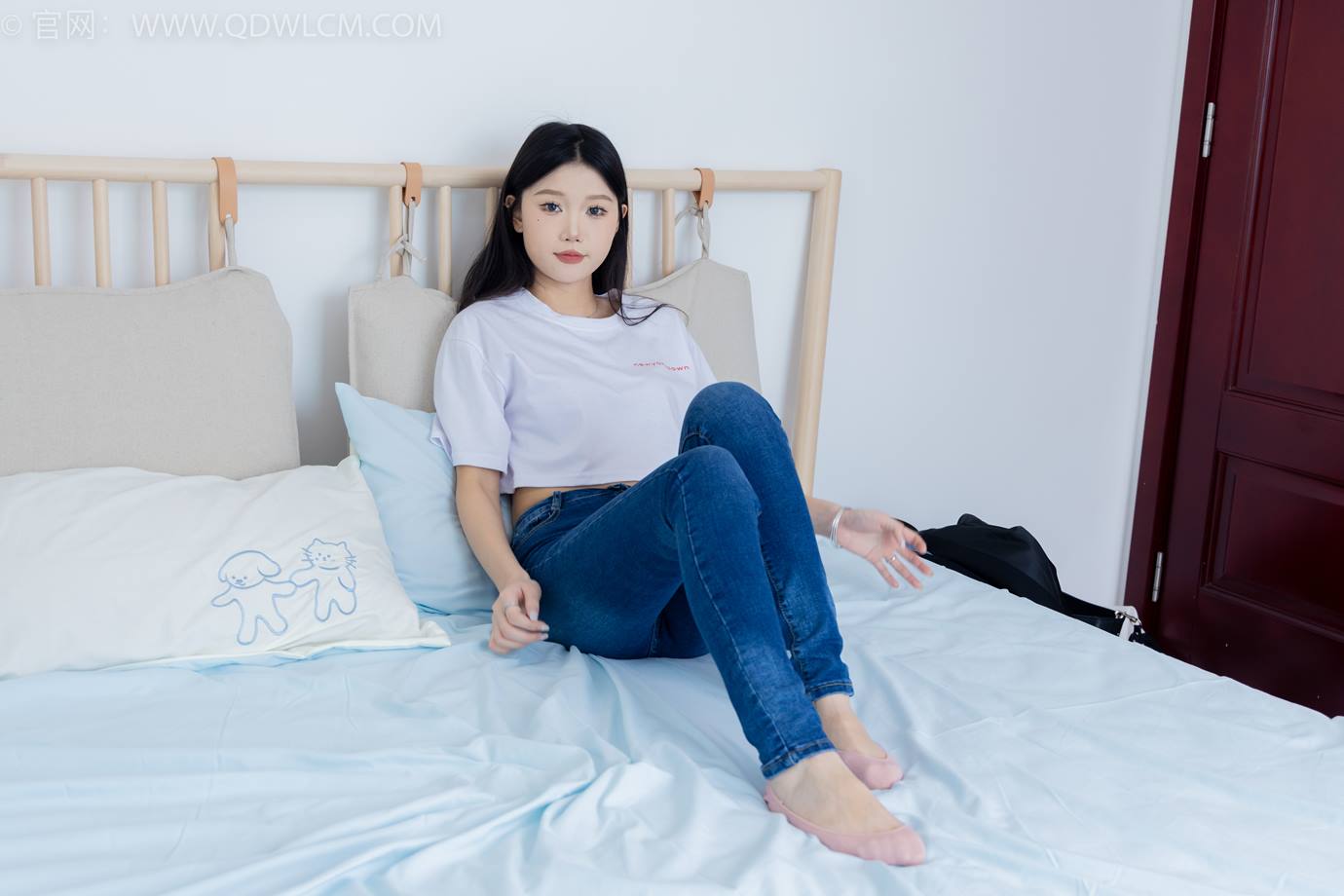 图片[127]-物恋传媒 NO.2293 小竹-匡威帆布鞋、粉色船袜、肚子疼揉肚子剧情[160P] – 速更版-美库