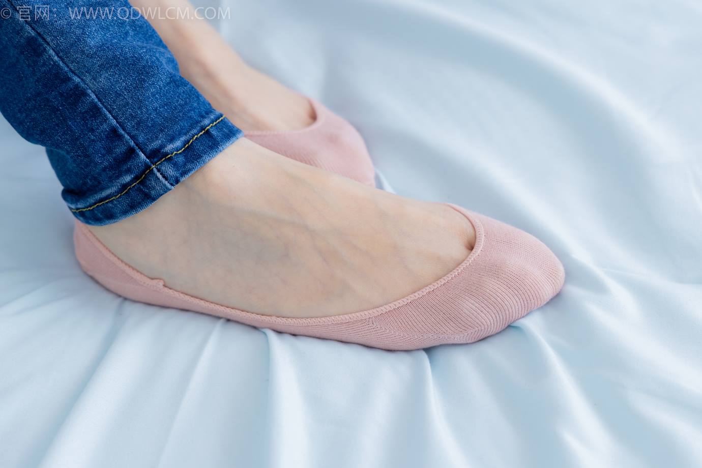 图片[137]-物恋传媒 NO.2293 小竹-匡威帆布鞋、粉色船袜、肚子疼揉肚子剧情[160P] – 速更版-美库