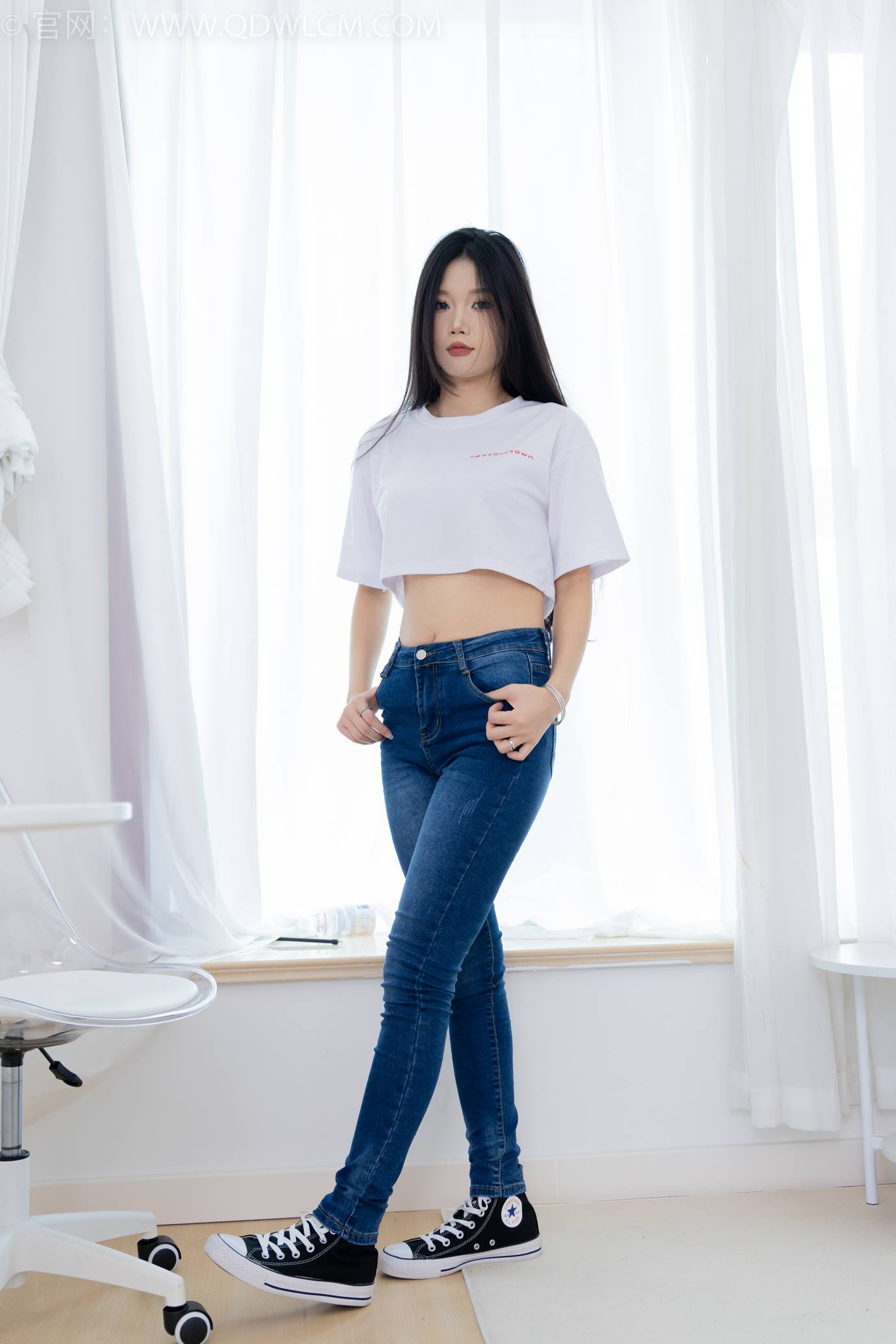 图片[161]-物恋传媒 NO.2293 小竹-匡威帆布鞋、粉色船袜、肚子疼揉肚子剧情[160P] – 速更版-美库