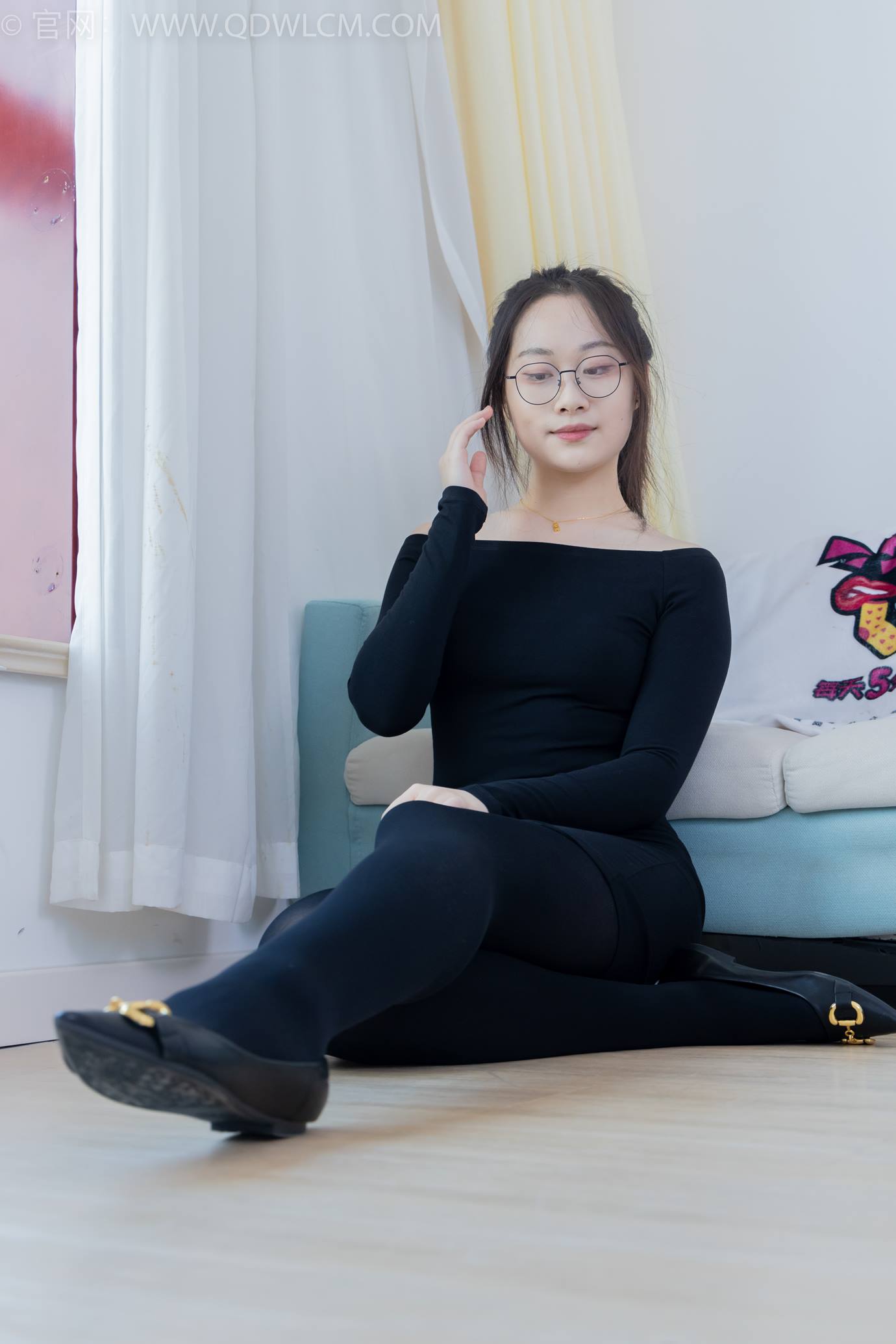 图片[66]-物恋传媒 NO.2294 小新-平底鞋、厚黑丝、裸足[117P] – 速更版-美库