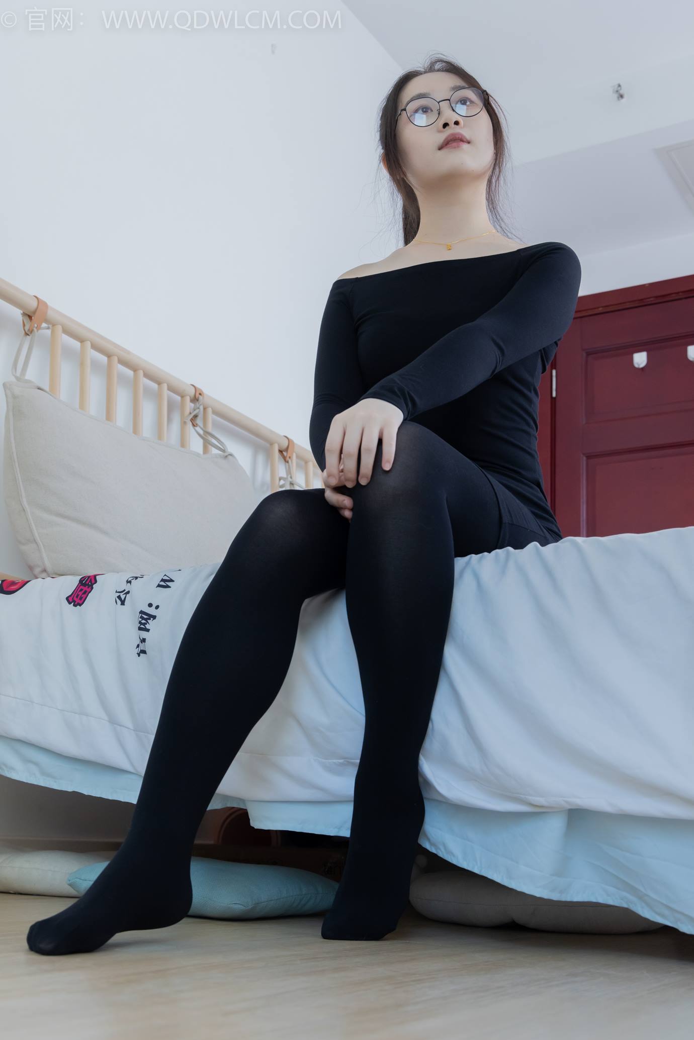 图片[116]-物恋传媒 NO.2294 小新-平底鞋、厚黑丝、裸足[117P] – 速更版-美库