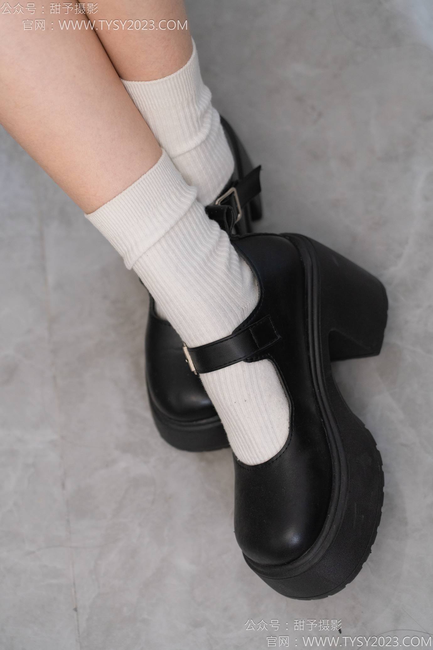 图片[38]-甜予摄影 NO.127 丹丹-皮鞋、白棉袜、裸足[145P] – 速更版-美库
