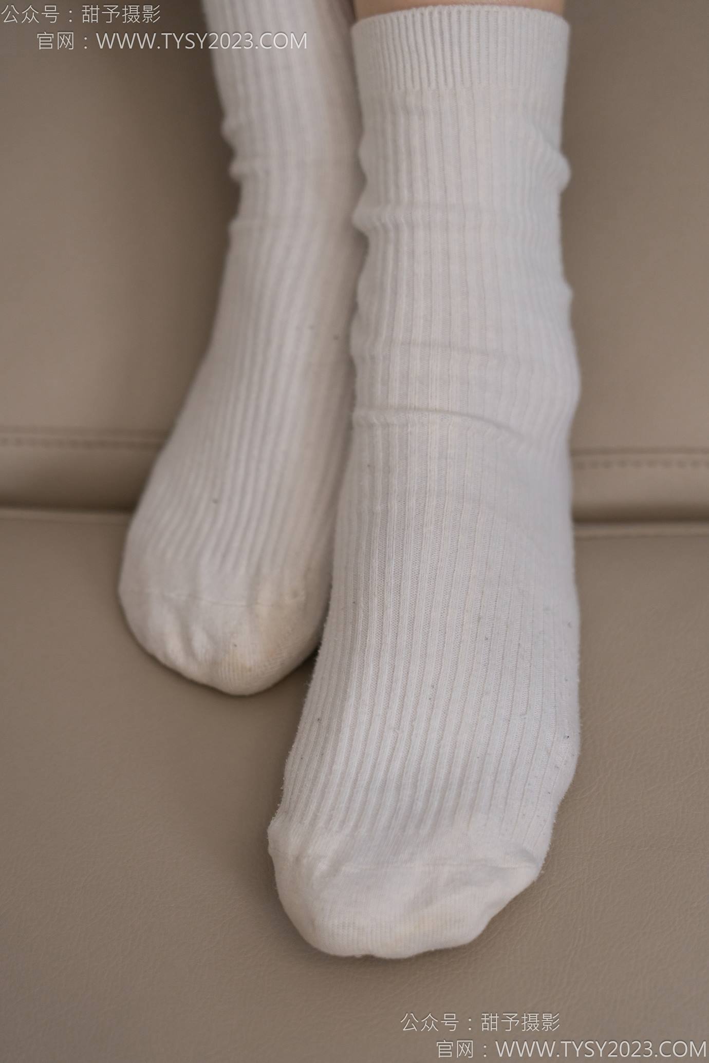 图片[75]-甜予摄影 NO.127 丹丹-皮鞋、白棉袜、裸足[145P] – 速更版-美库