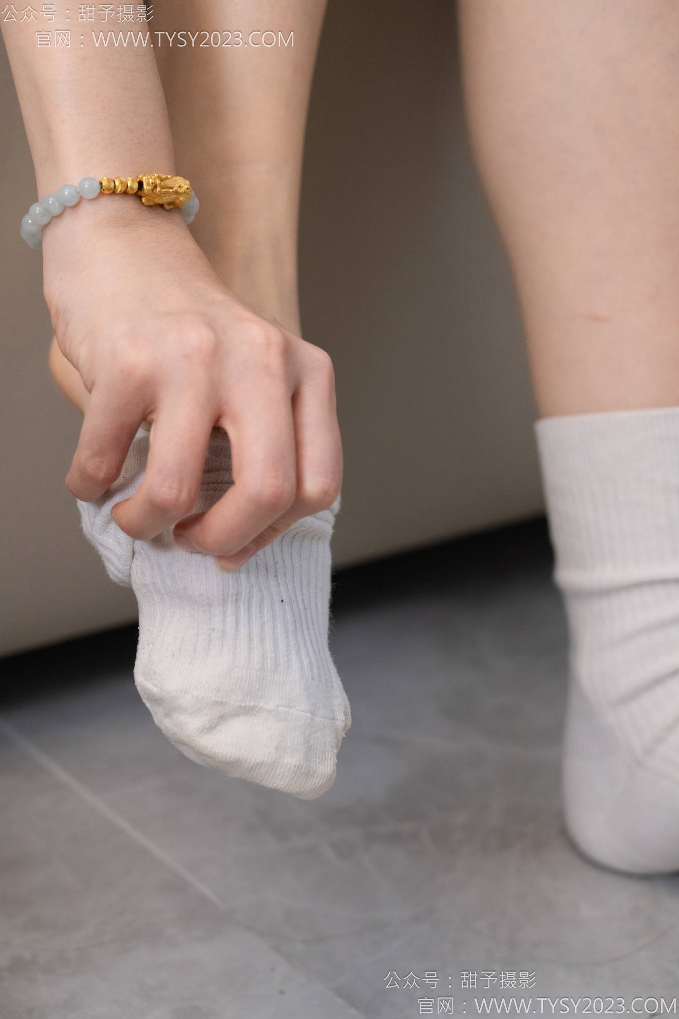 图片[105]-甜予摄影 NO.127 丹丹-皮鞋、白棉袜、裸足[145P] – 速更版-美库