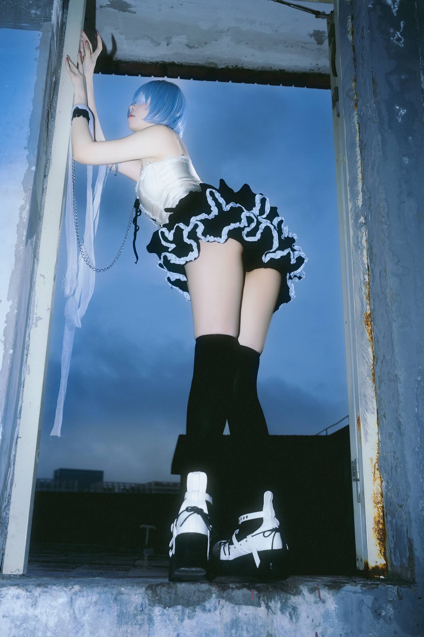 图片[15]-洛桑w伊梓  – 雨后天台[33P] – 速更版-美库