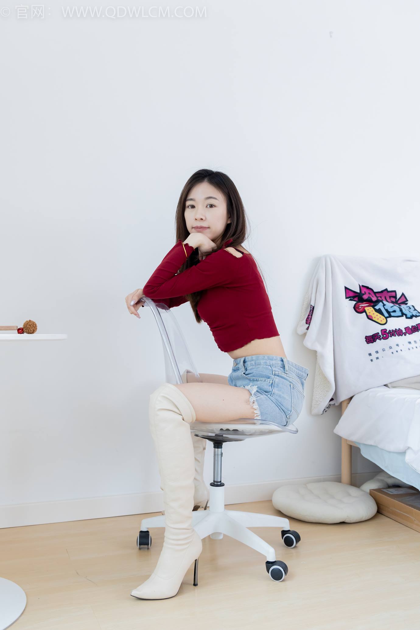 图片[18]-物恋传媒 NO.2296 婷婷-高跟长靴、白棉袜、裸足[126P] – 速更版-美库