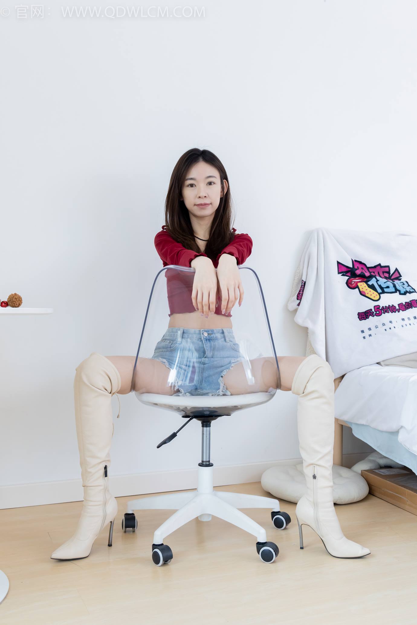 图片[23]-物恋传媒 NO.2296 婷婷-高跟长靴、白棉袜、裸足[126P] – 速更版-美库