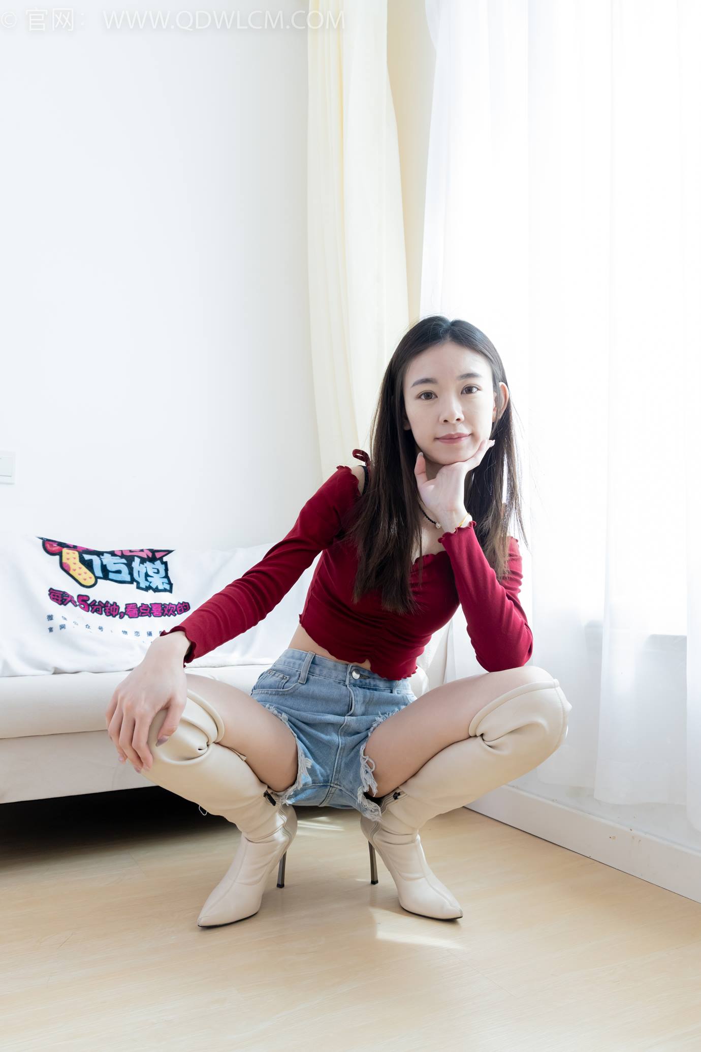 图片[37]-物恋传媒 NO.2296 婷婷-高跟长靴、白棉袜、裸足[126P] – 速更版-美库