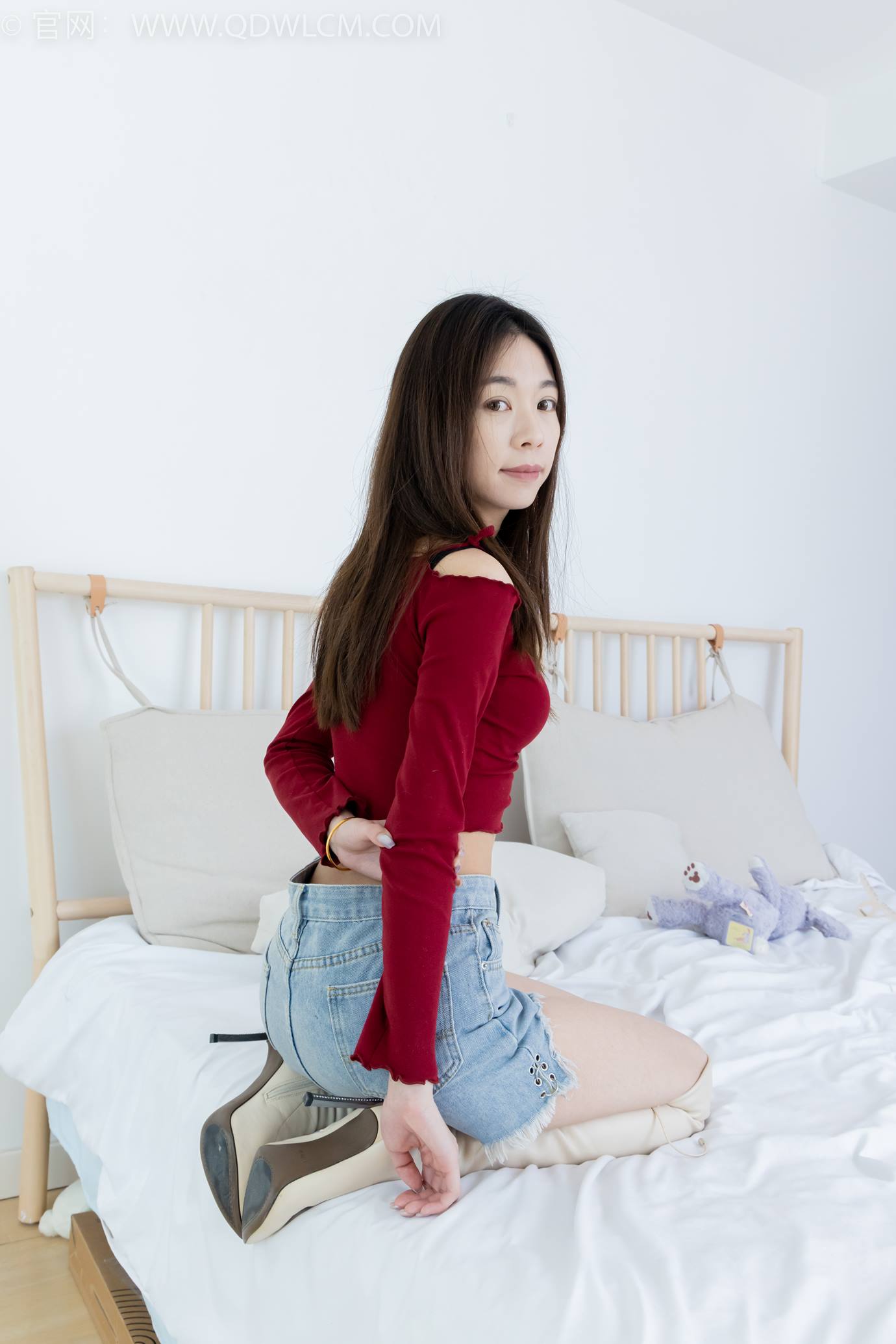 图片[65]-物恋传媒 NO.2296 婷婷-高跟长靴、白棉袜、裸足[126P] – 速更版-美库