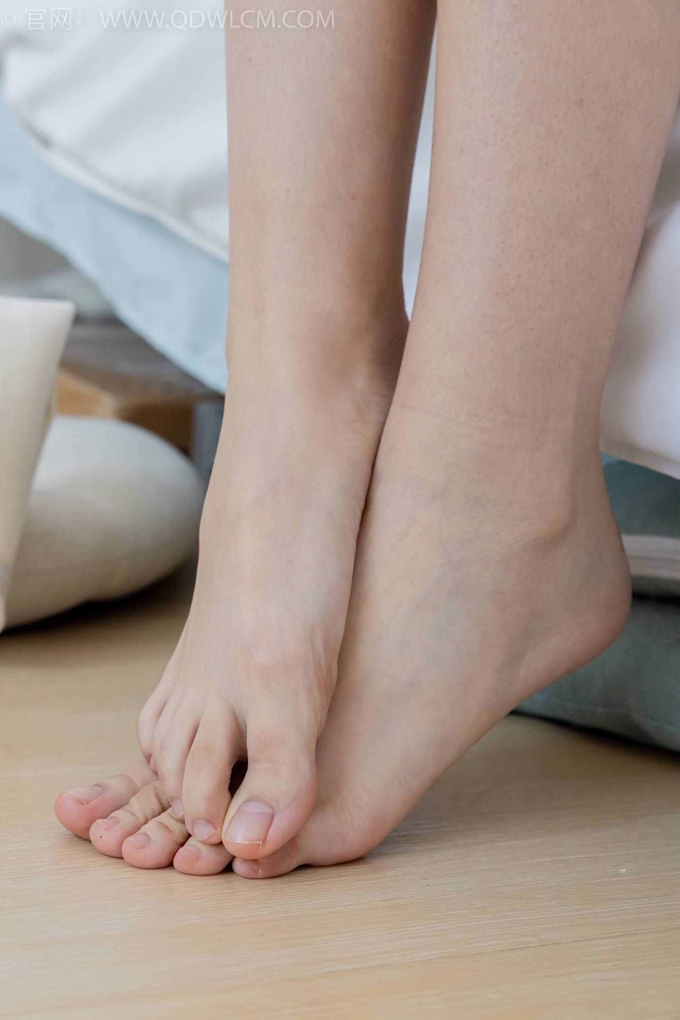 图片[123]-物恋传媒 NO.2296 婷婷-高跟长靴、白棉袜、裸足[126P] – 速更版-美库