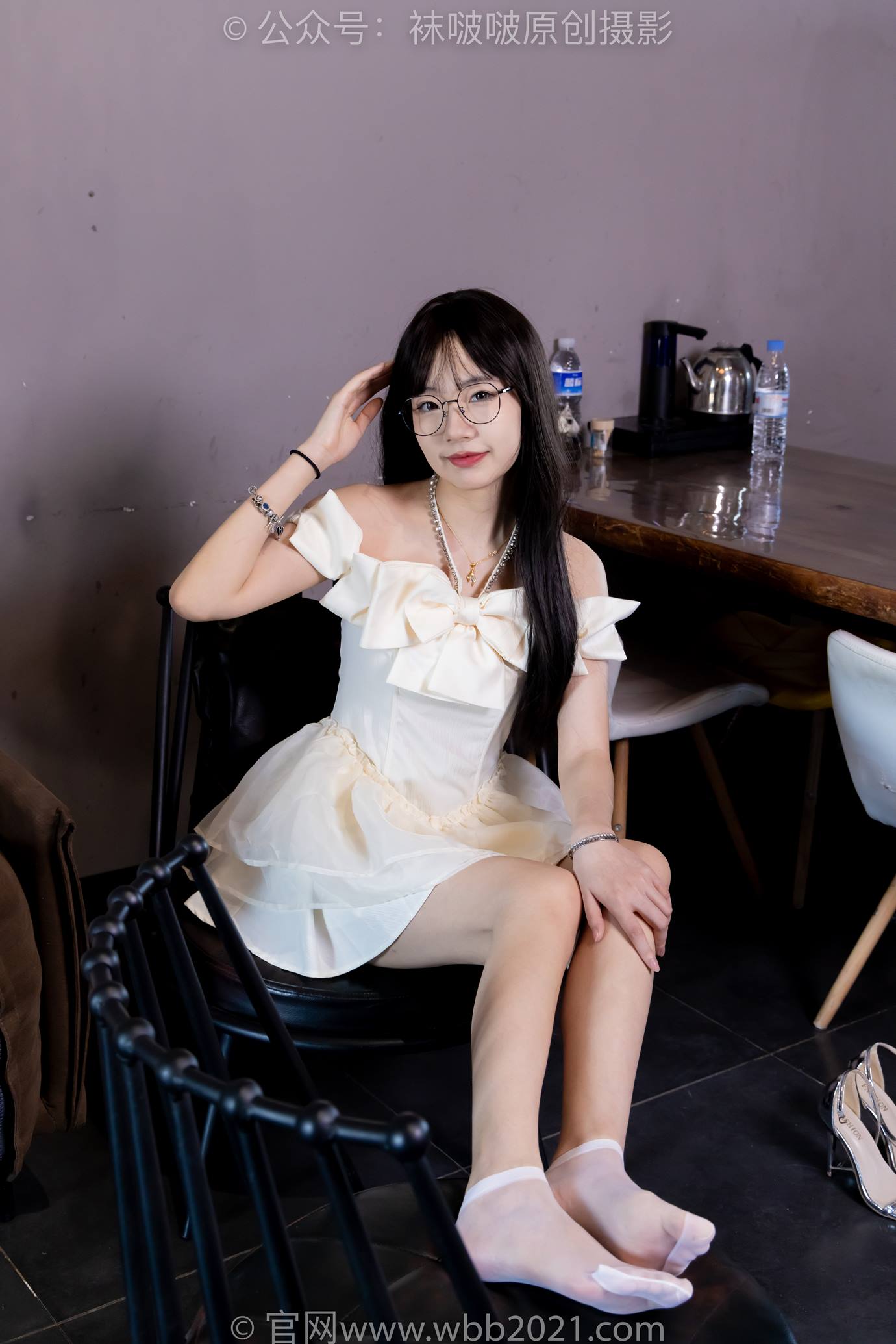 图片[42]-[BoBoSocks袜啵啵]NO.525 小甜豆-高跟鞋、短白丝、裸足、裸足刀叉摆盘剧情[186P] – 速更版-美库