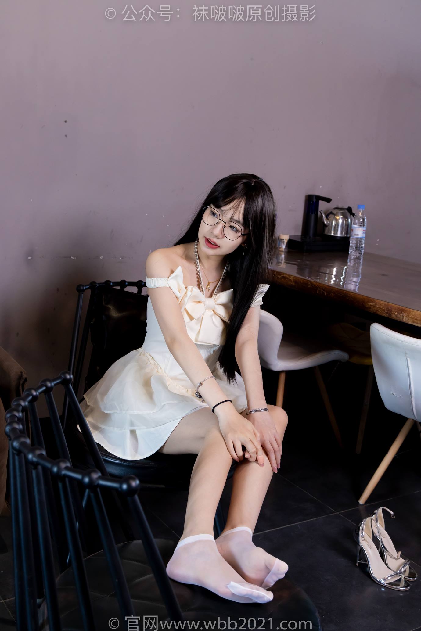 图片[43]-[BoBoSocks袜啵啵]NO.525 小甜豆-高跟鞋、短白丝、裸足、裸足刀叉摆盘剧情[186P] – 速更版-美库